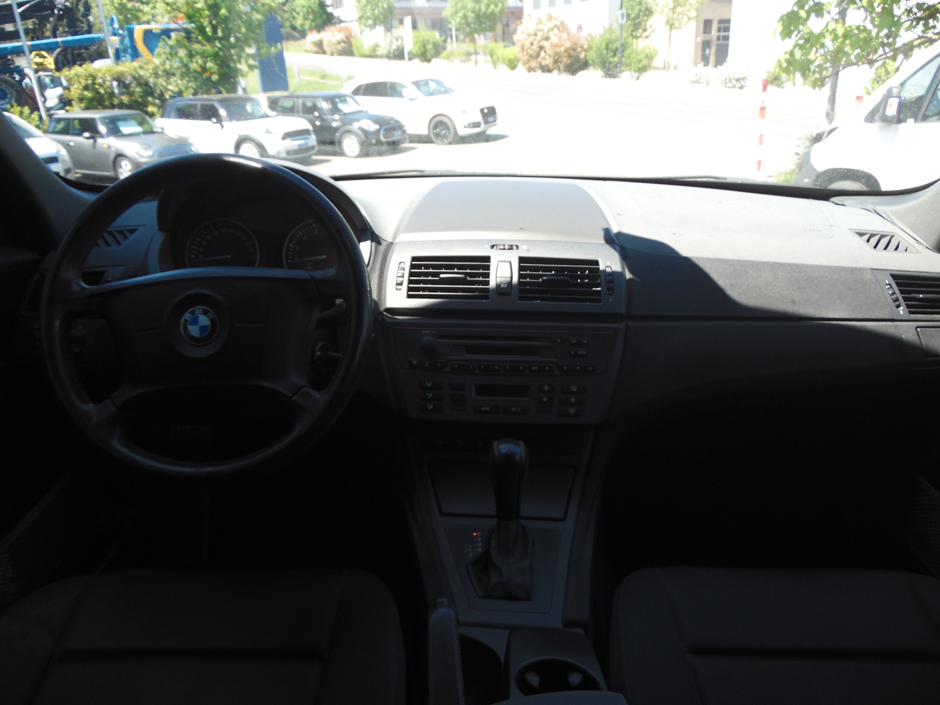 BMW X3 3.0i-image-9