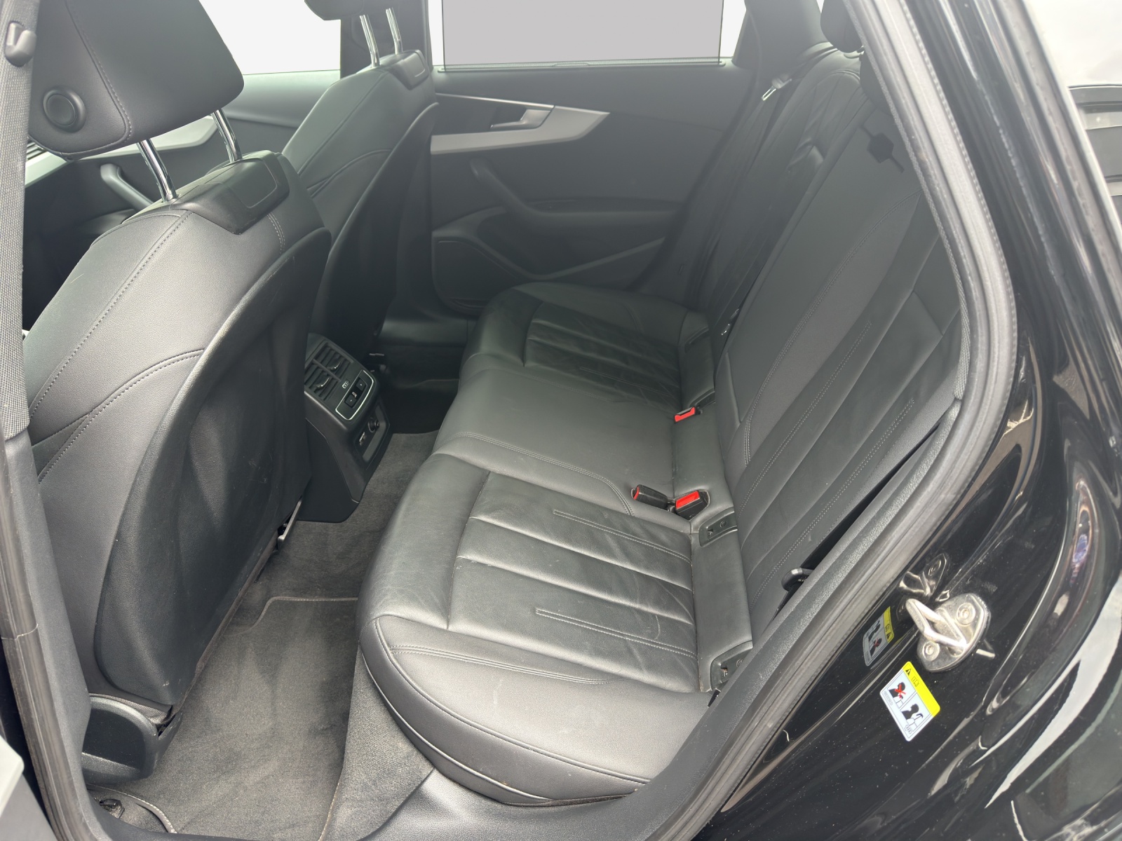 AUDI A4 Avant 50 TDI S line quattro tiptronic-image-11