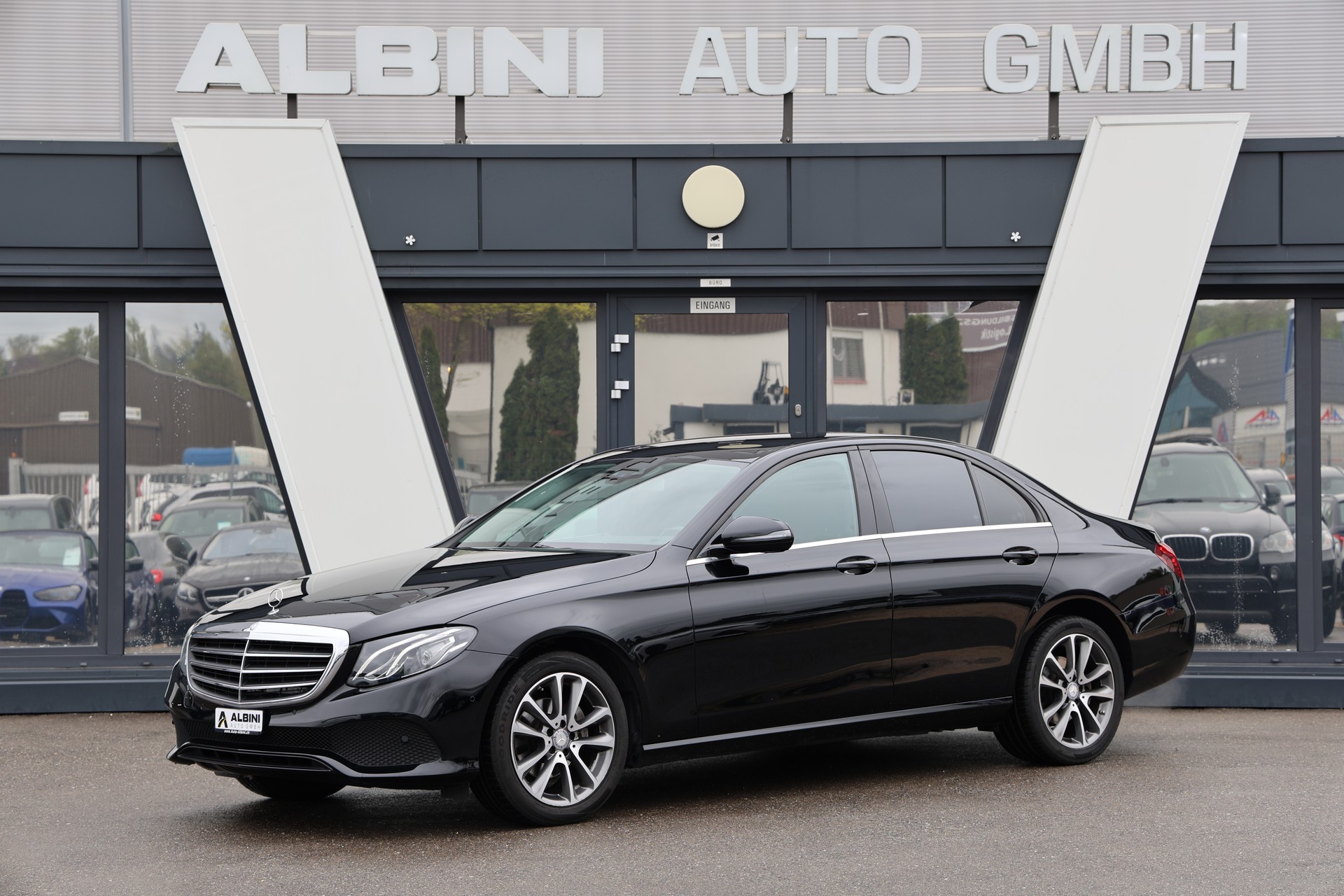 MERCEDES-BENZ E 220 d 9G-Tronic-image-0