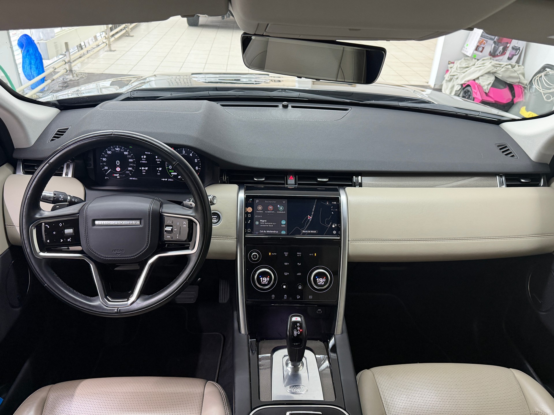 LAND ROVER Discovery Sport P300e 1.5 PHEV HSE AT8-image-11