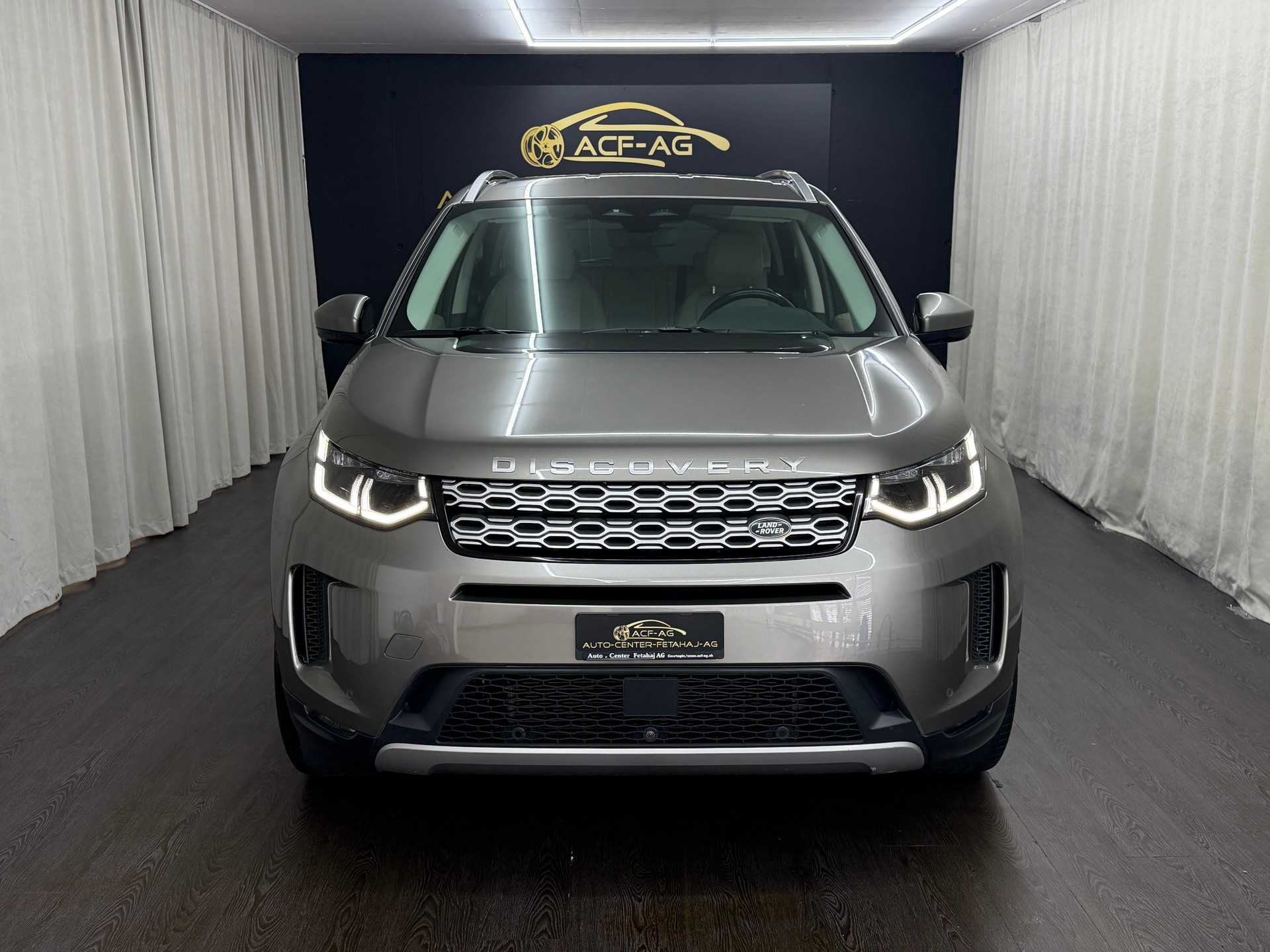LAND ROVER Discovery Sport P300e 1.5 PHEV HSE AT8-image-1