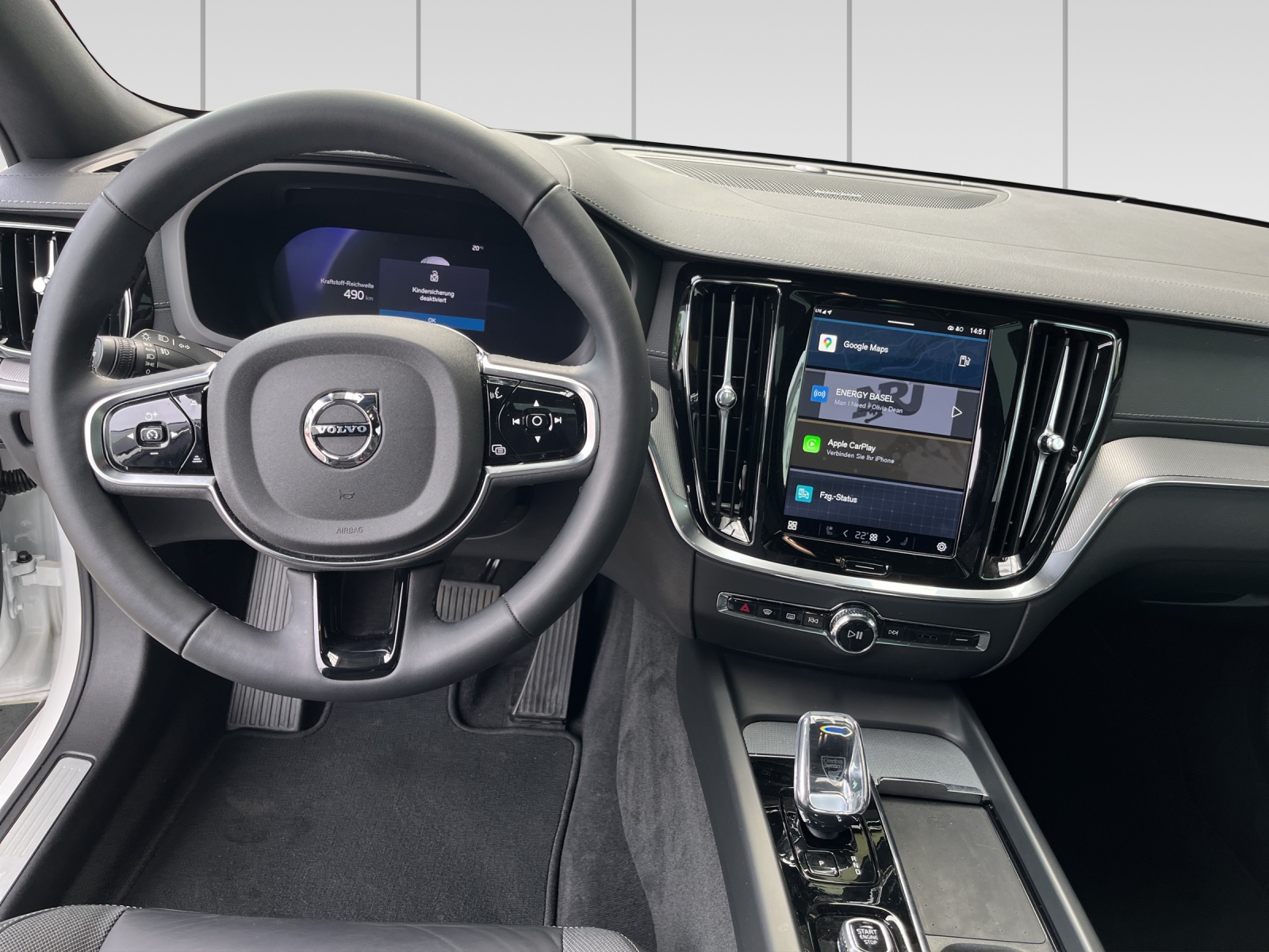 VOLVO V60 B4 Benzin Mild Hybrid Ultimate Dark DCT-image-8