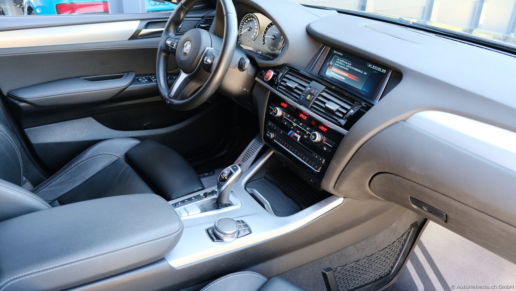 BMW X4 M 40i Steptronic-image-11