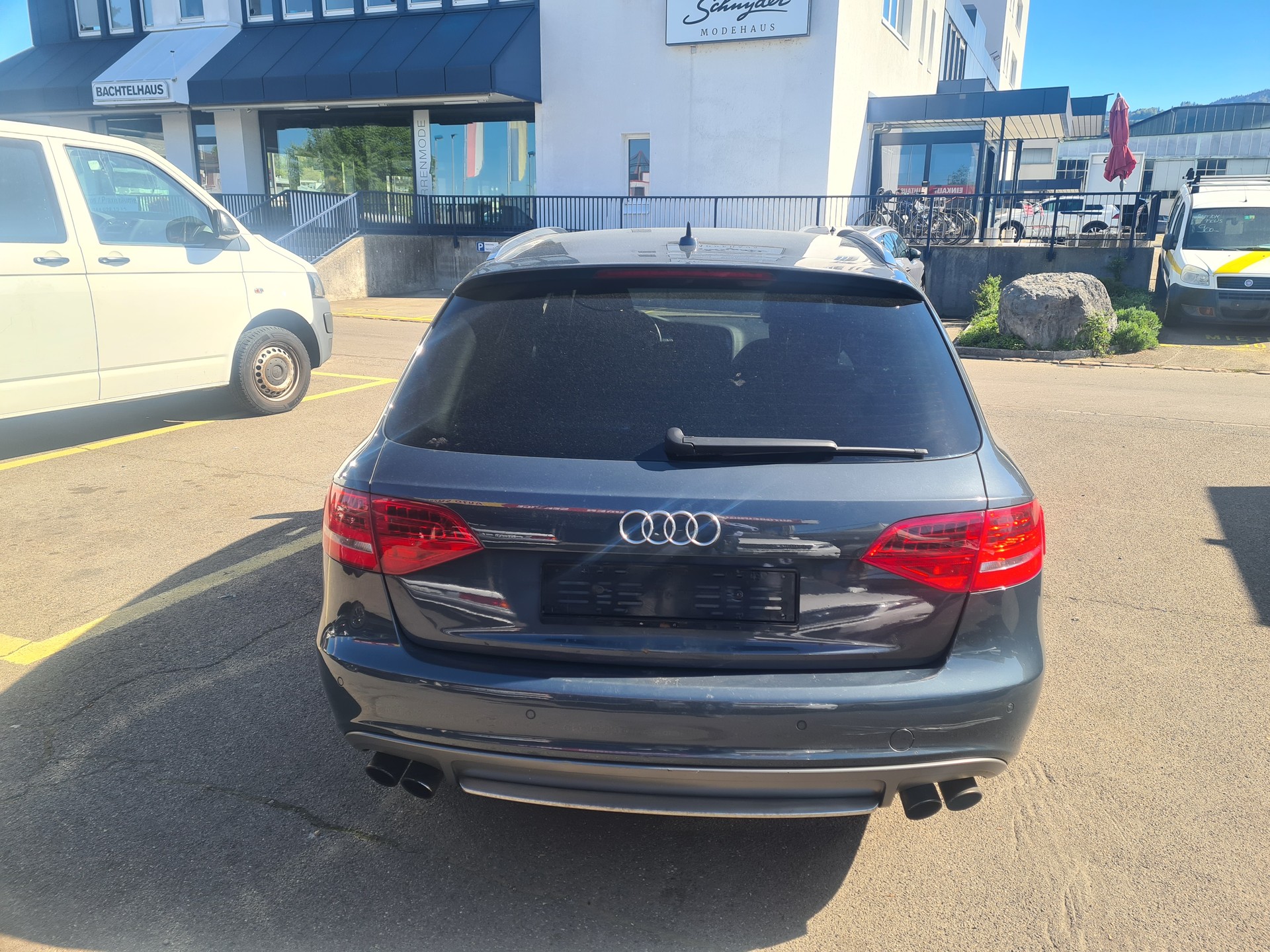 AUDI S4 Avant 3.0 TFSI quattro S-tronic-image-3
