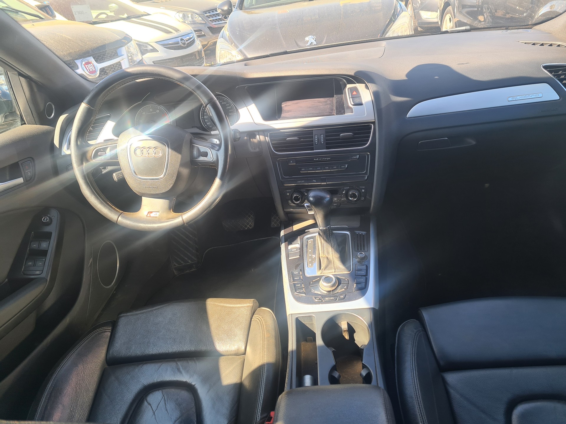 AUDI S4 Avant 3.0 TFSI quattro S-tronic-image-10