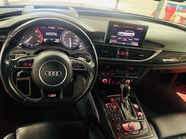 AUDI S6 Avant 4.0 TFSI V8 quattro S-tronic-image-12