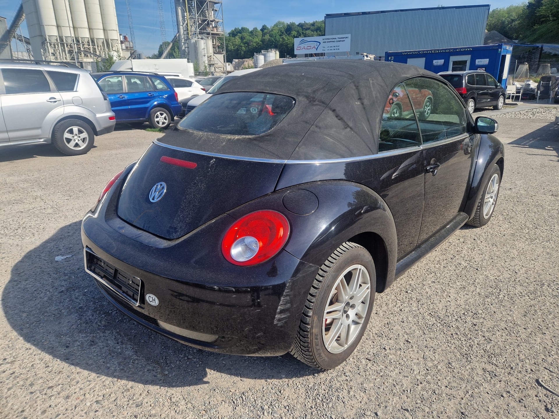 VW Beetle Cabrio 2.0-image-3