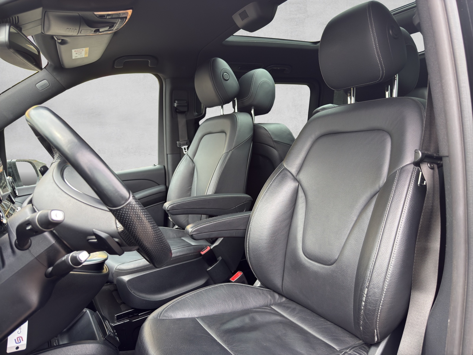 MERCEDES-BENZ EQV 300 Avantgarde lang-image-8