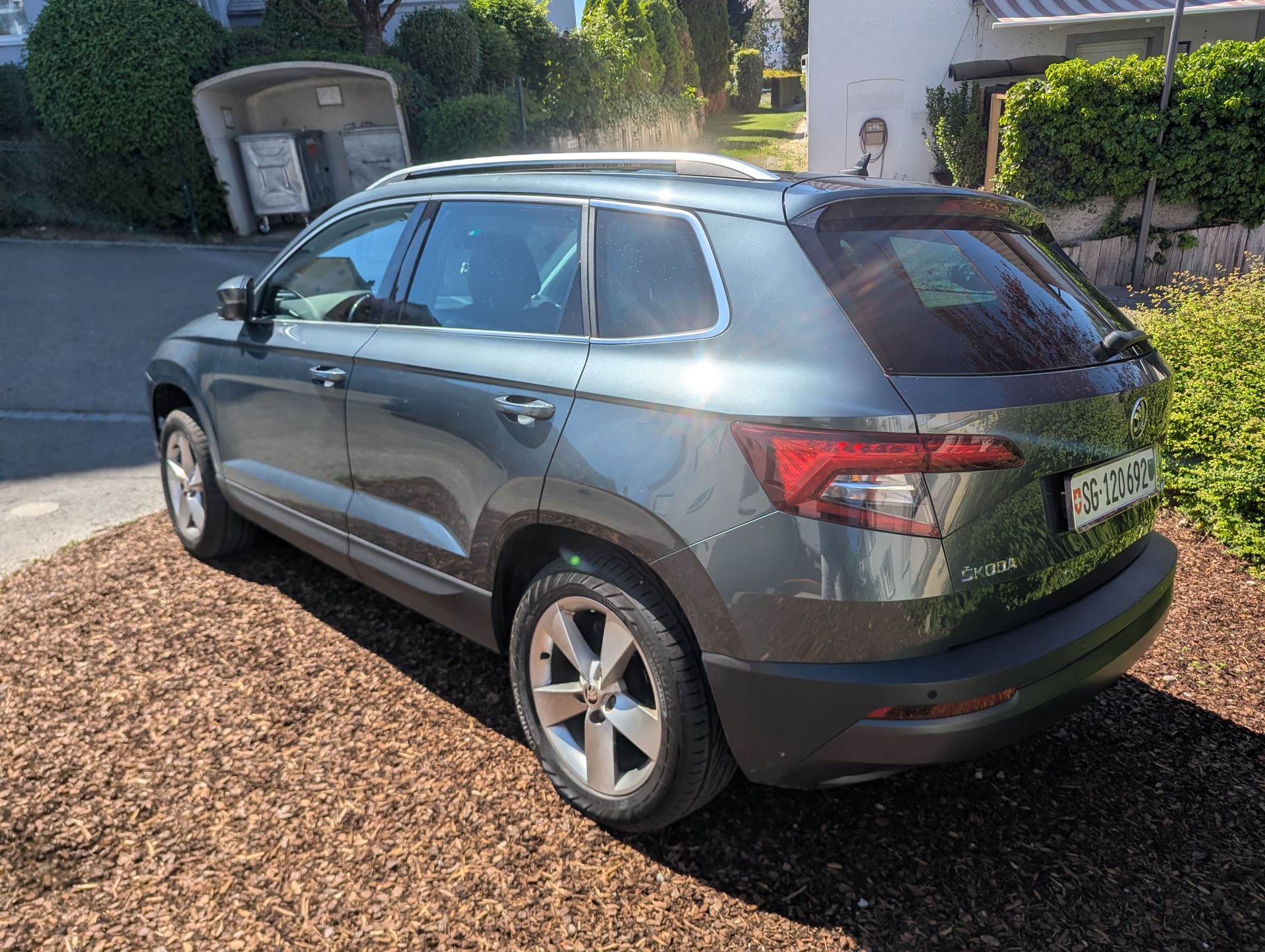 SKODA 1.6 TDI Smile DSG-image-3