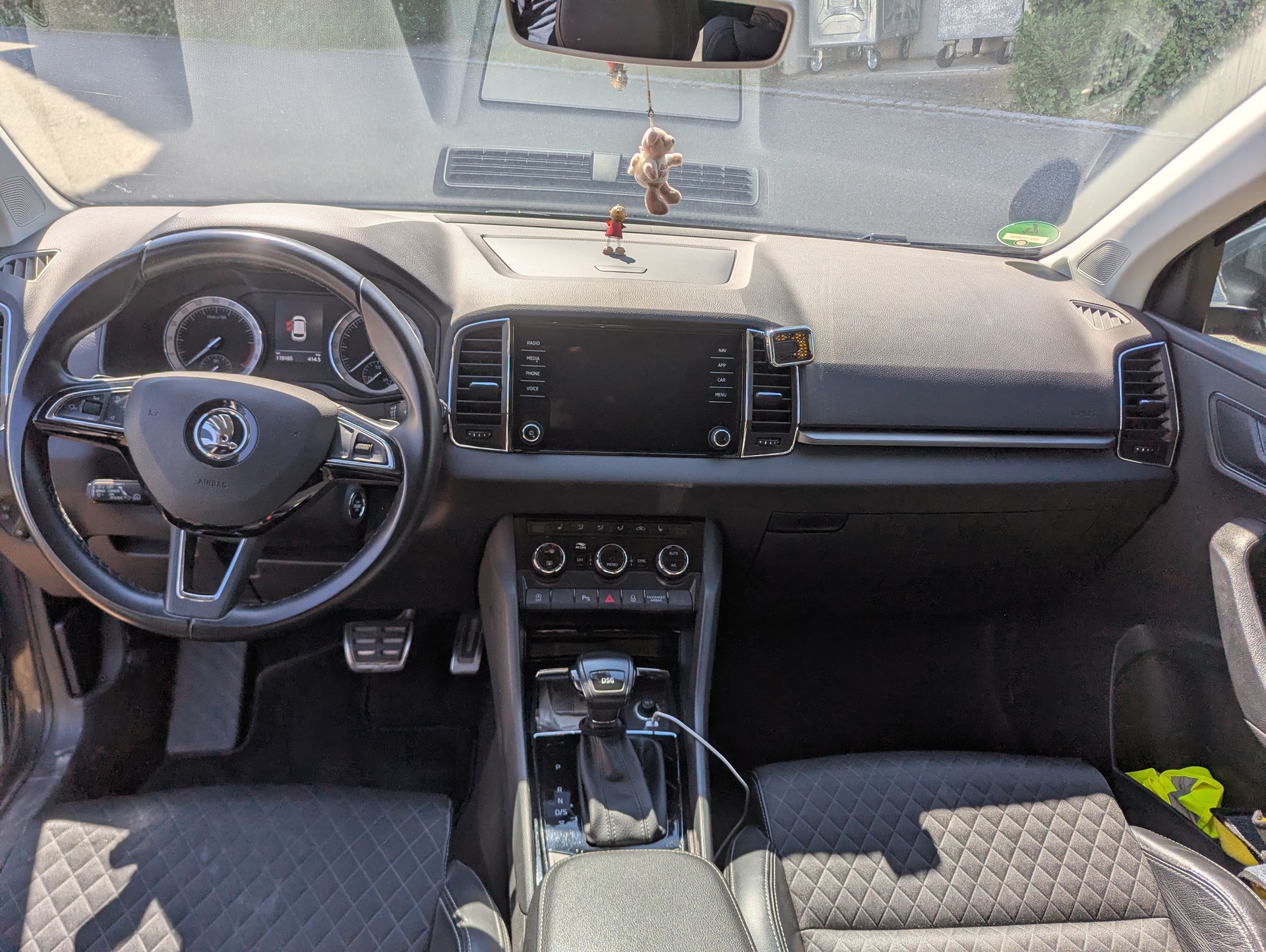 SKODA 1.6 TDI Smile DSG-image-5