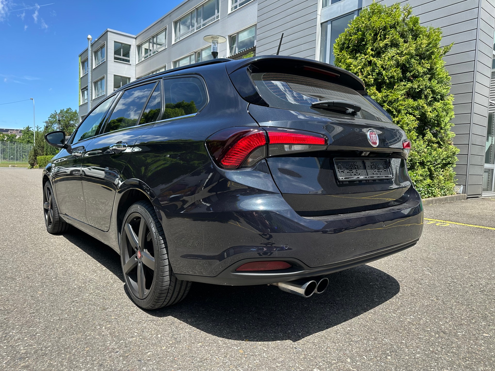 FIAT Tipo 1.4TJet Station Wagon Lounge-showroom-element-3