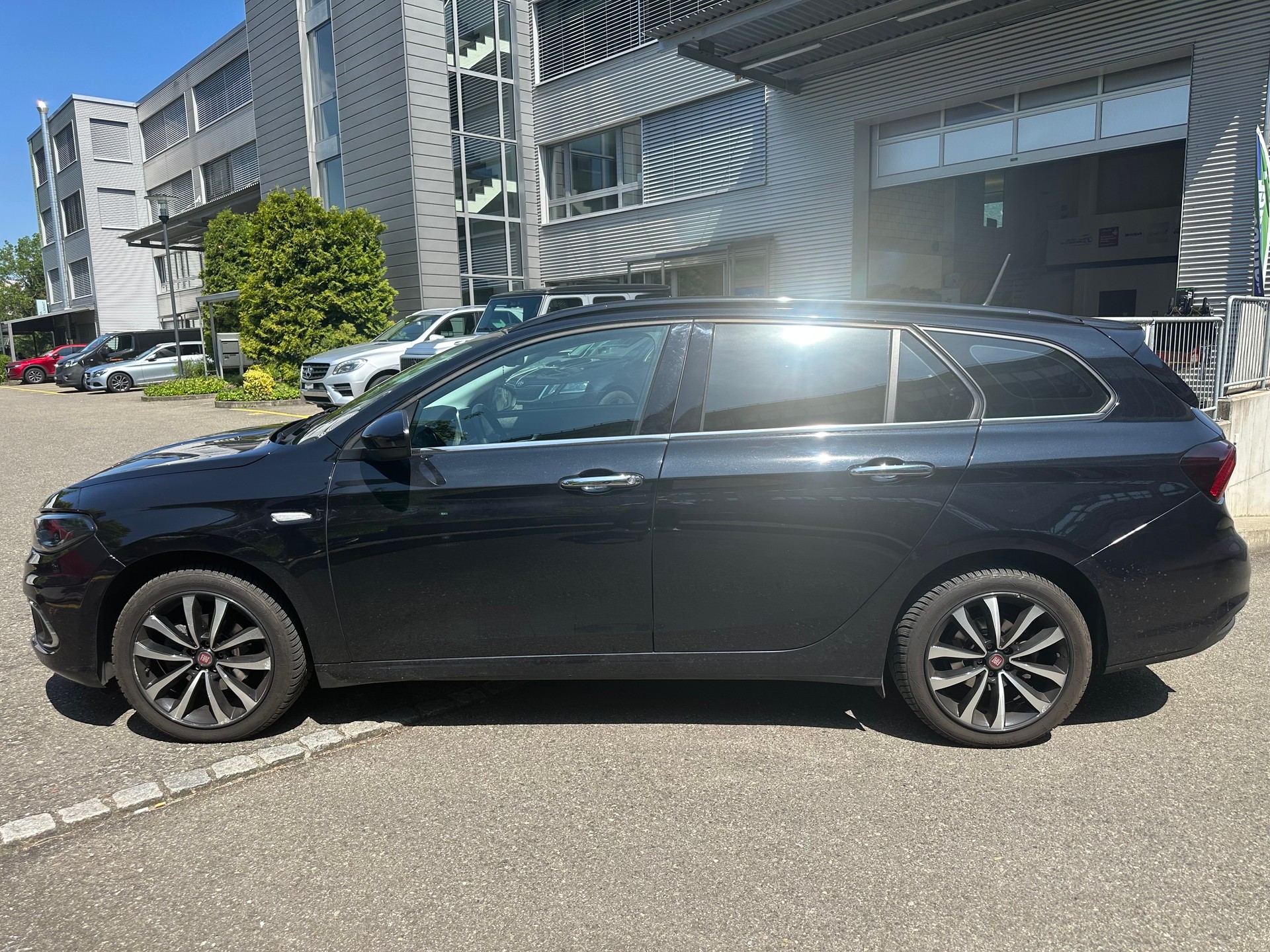 FIAT Tipo 1.4TJet Station Wagon Lounge-showroom-element-2