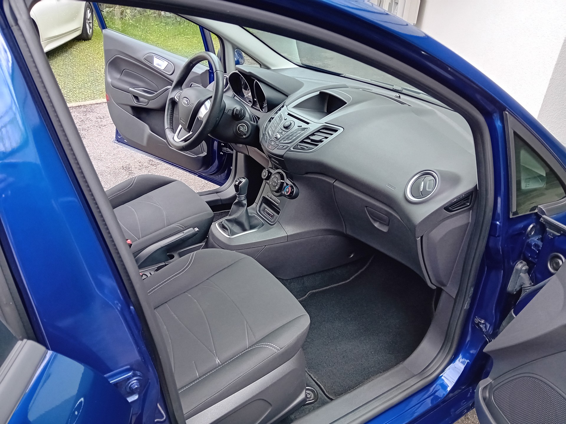FORD Fiesta 1.0 EcoB 100 Trend-image-10