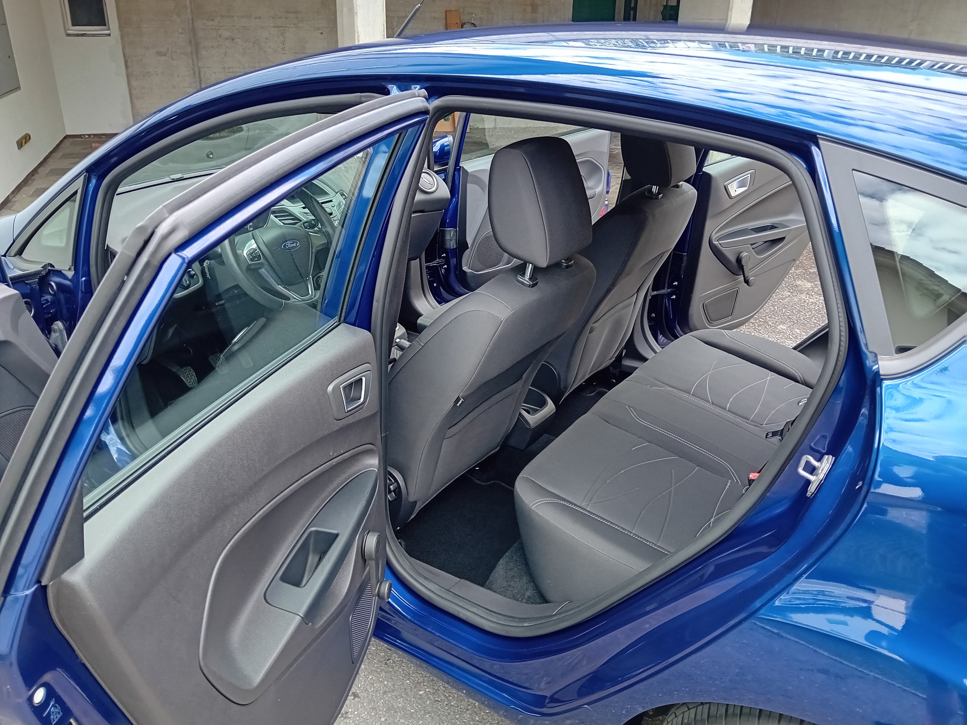FORD Fiesta 1.0 EcoB 100 Trend-image-11