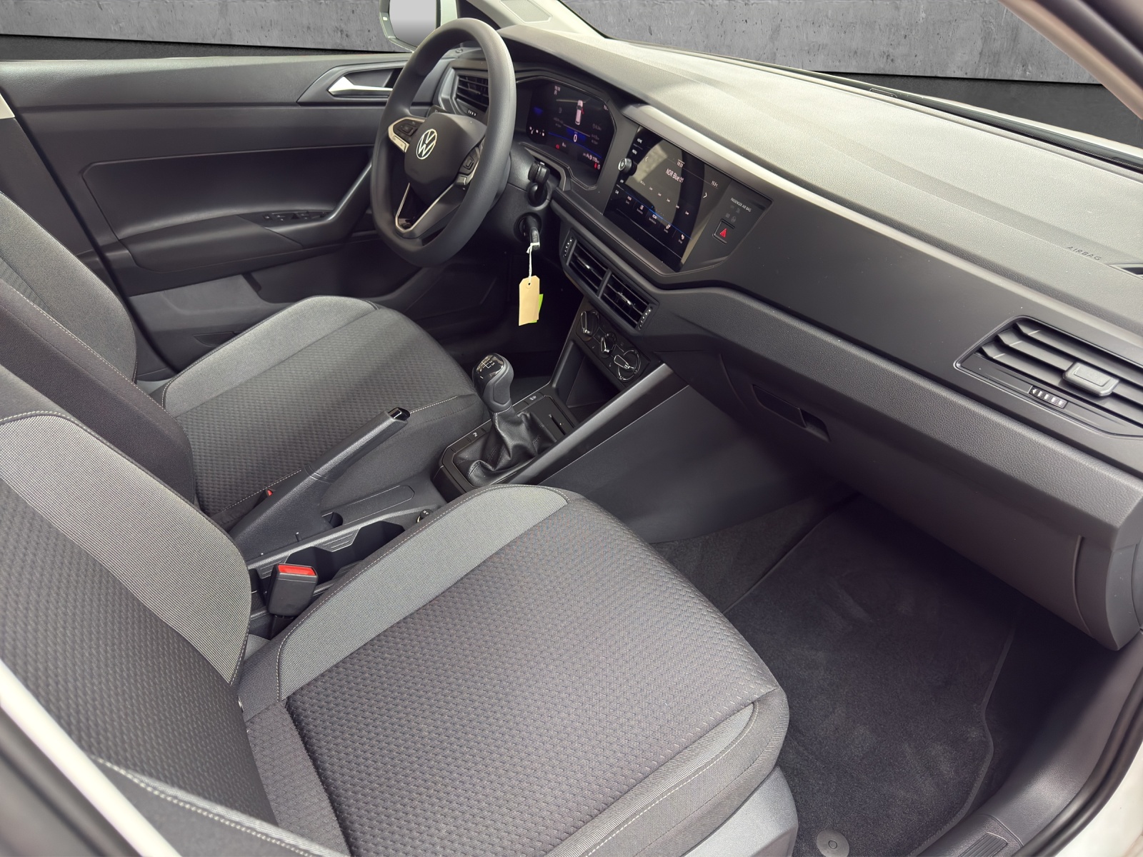 VW Polo 1.0 TSI Basis-image-7