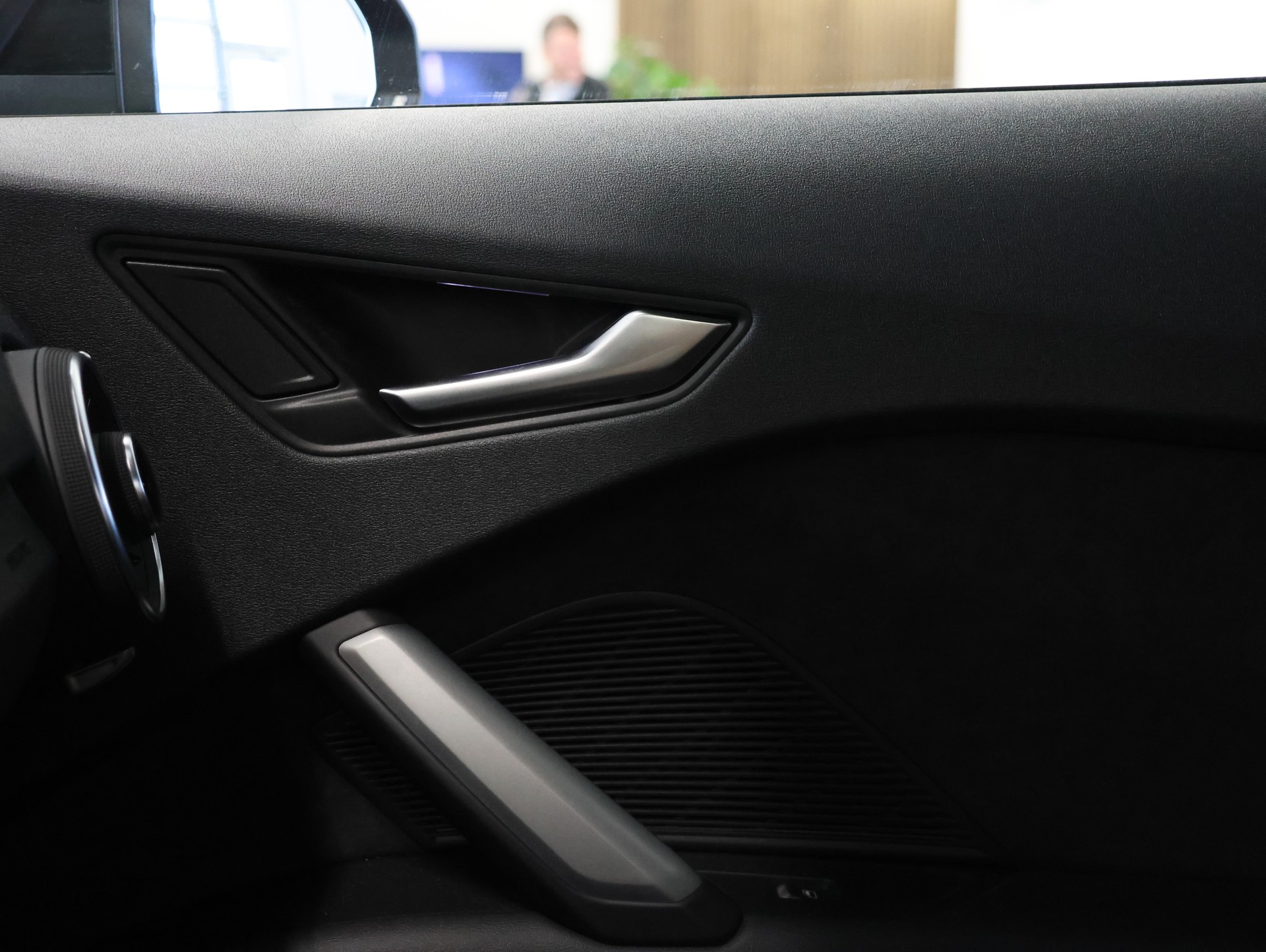 AUDI TT Coupé 2.0 TFSI quattro S-tronic *ALL BLACK*B&O*-image-27