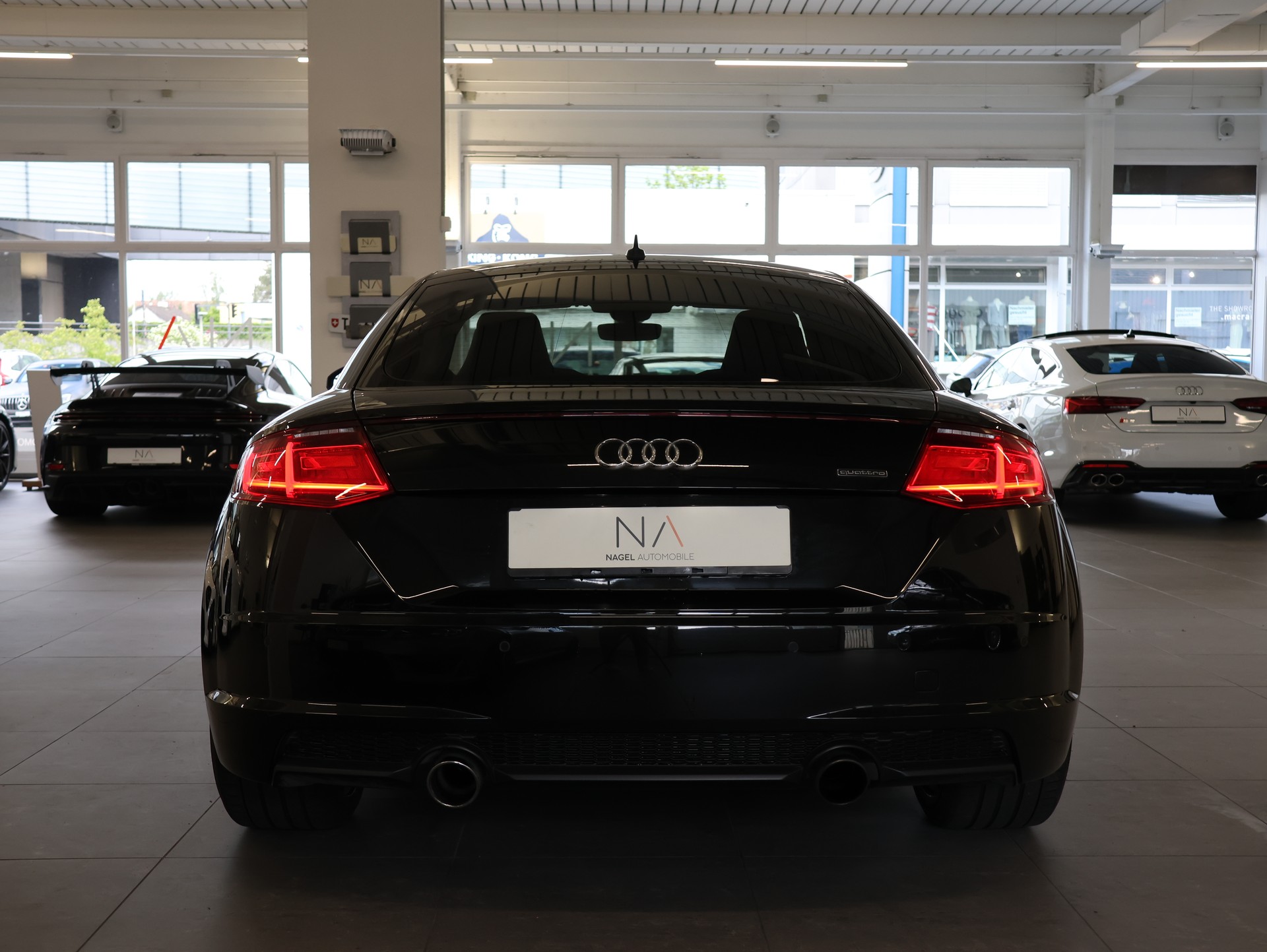AUDI TT Coupé 2.0 TFSI quattro S-tronic *ALL BLACK*B&O*-image-4