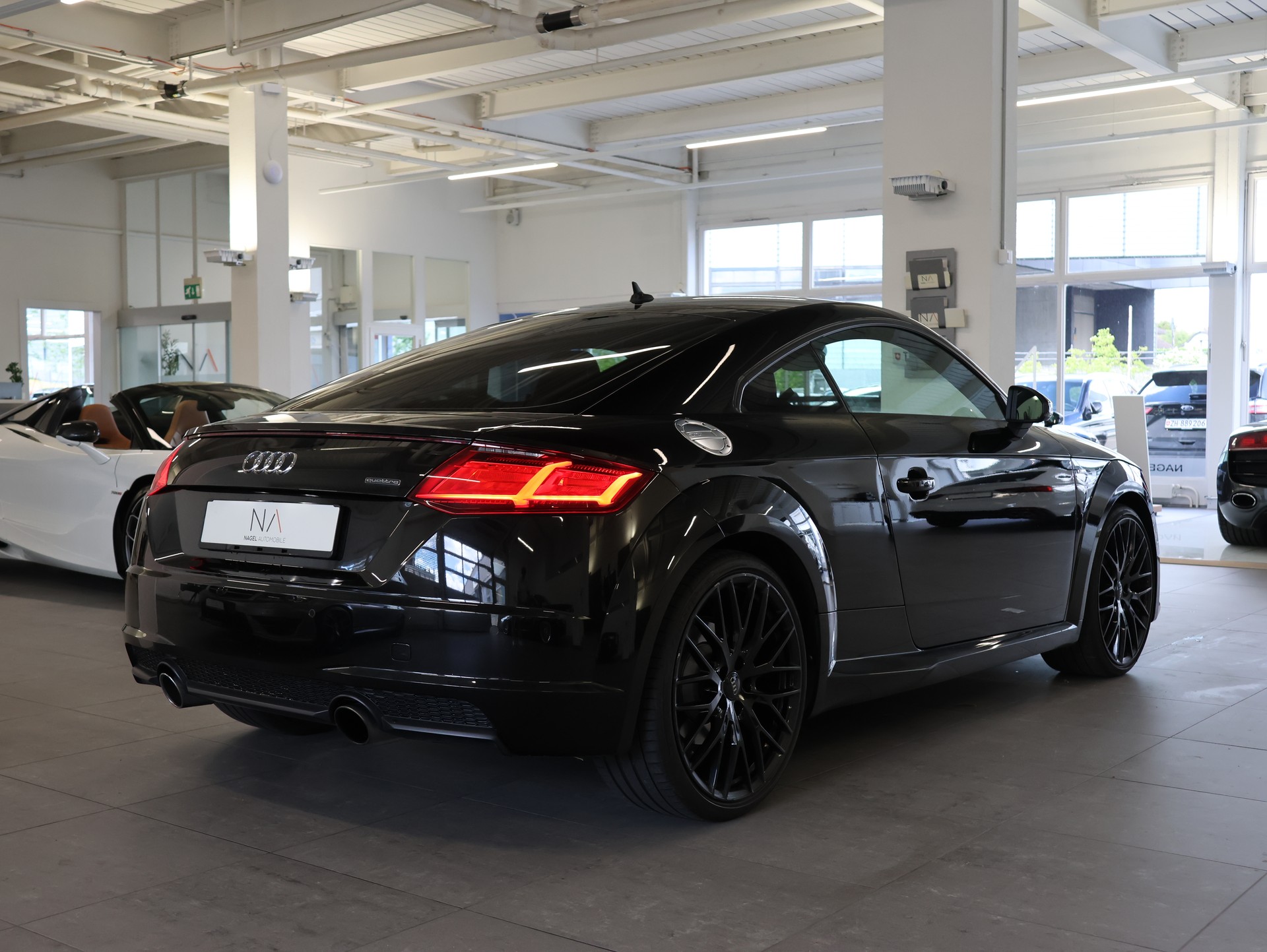 AUDI TT Coupé 2.0 TFSI quattro S-tronic *ALL BLACK*B&O*-image-5
