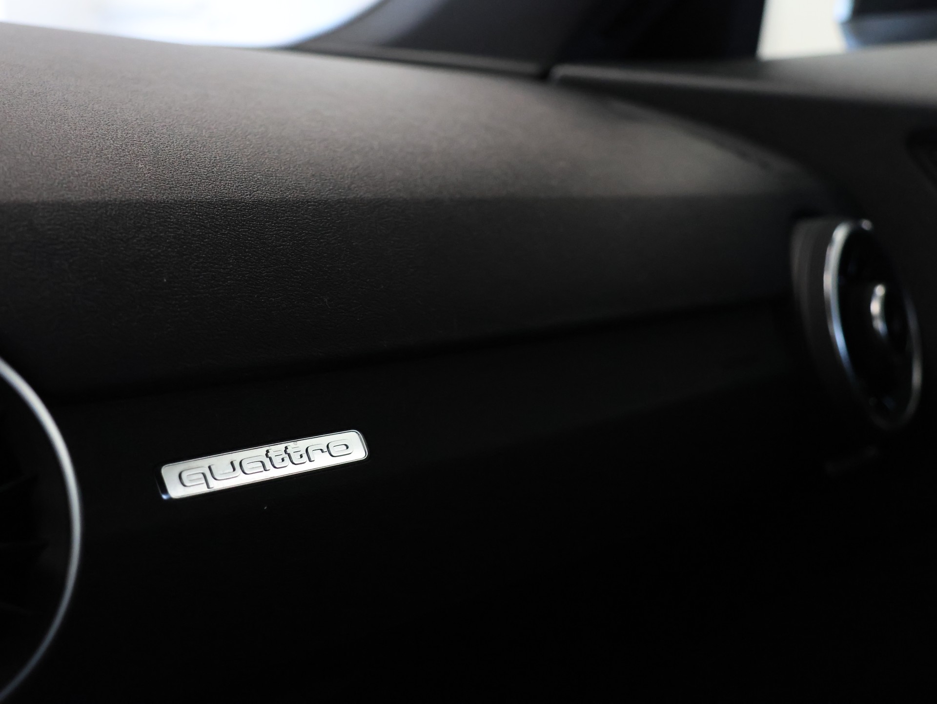 AUDI TT Coupé 2.0 TFSI quattro S-tronic *ALL BLACK*B&O*-image-26