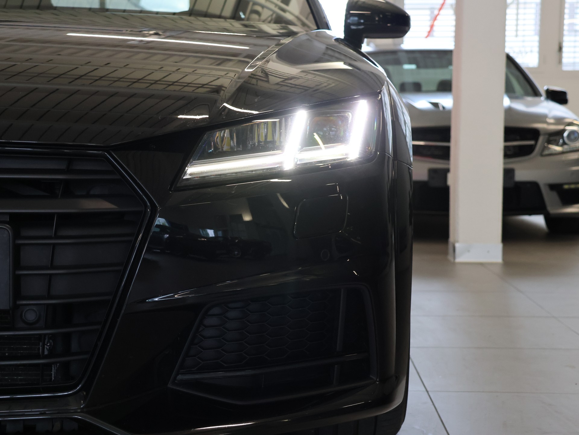 AUDI TT Coupé 2.0 TFSI quattro S-tronic *ALL BLACK*B&O*-image-8
