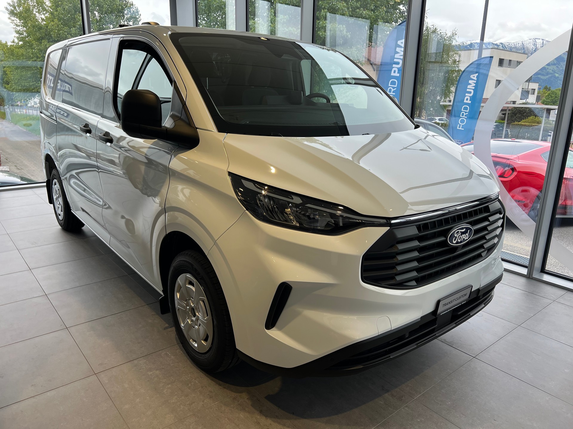 FORD Transit Custom Van 320 L1H1 Trend Automat-image-3