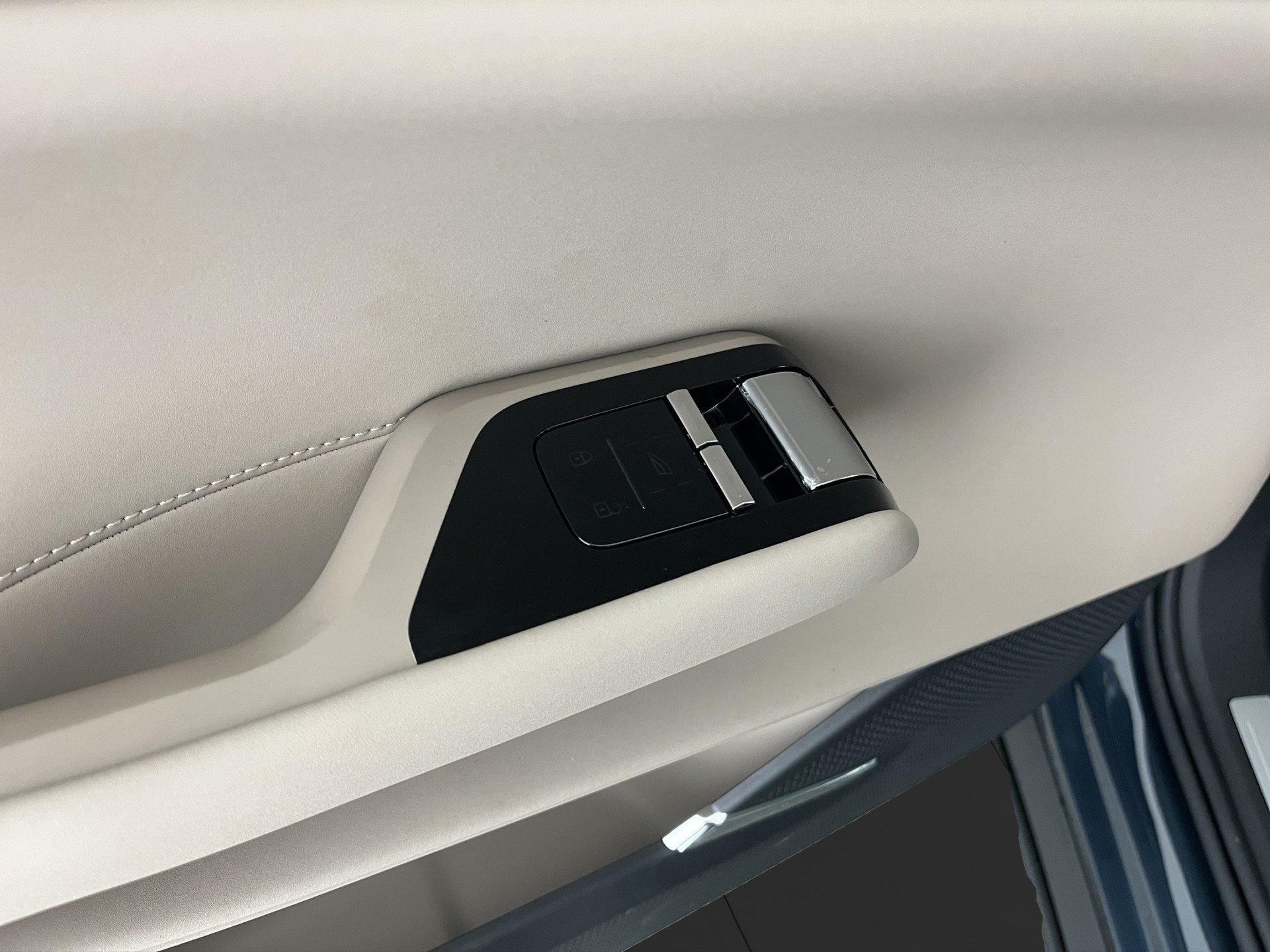 VOLVO EX90 Twin Performance Ultra AWD-image-11