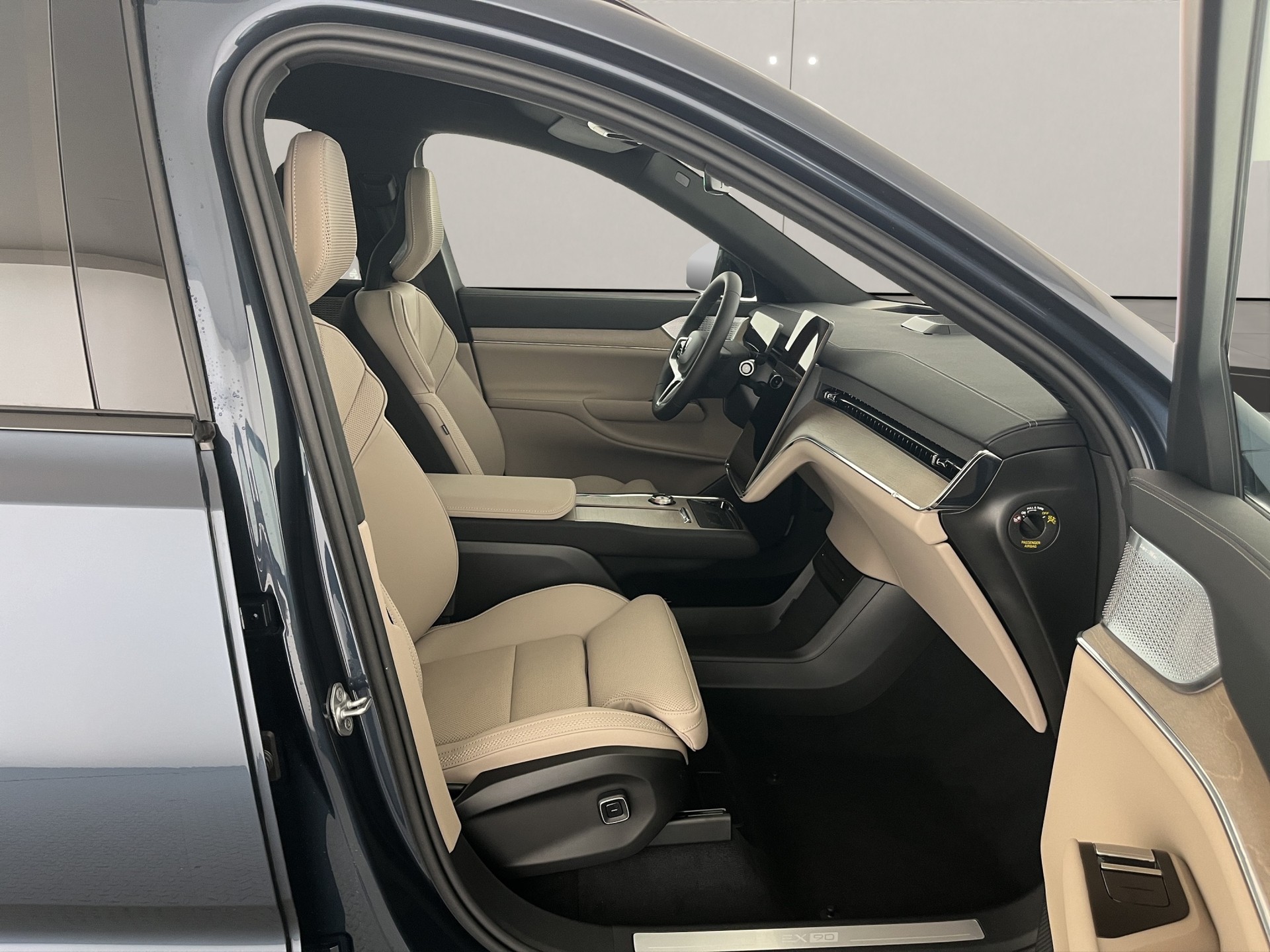 VOLVO EX90 Twin Performance Ultra AWD-image-13