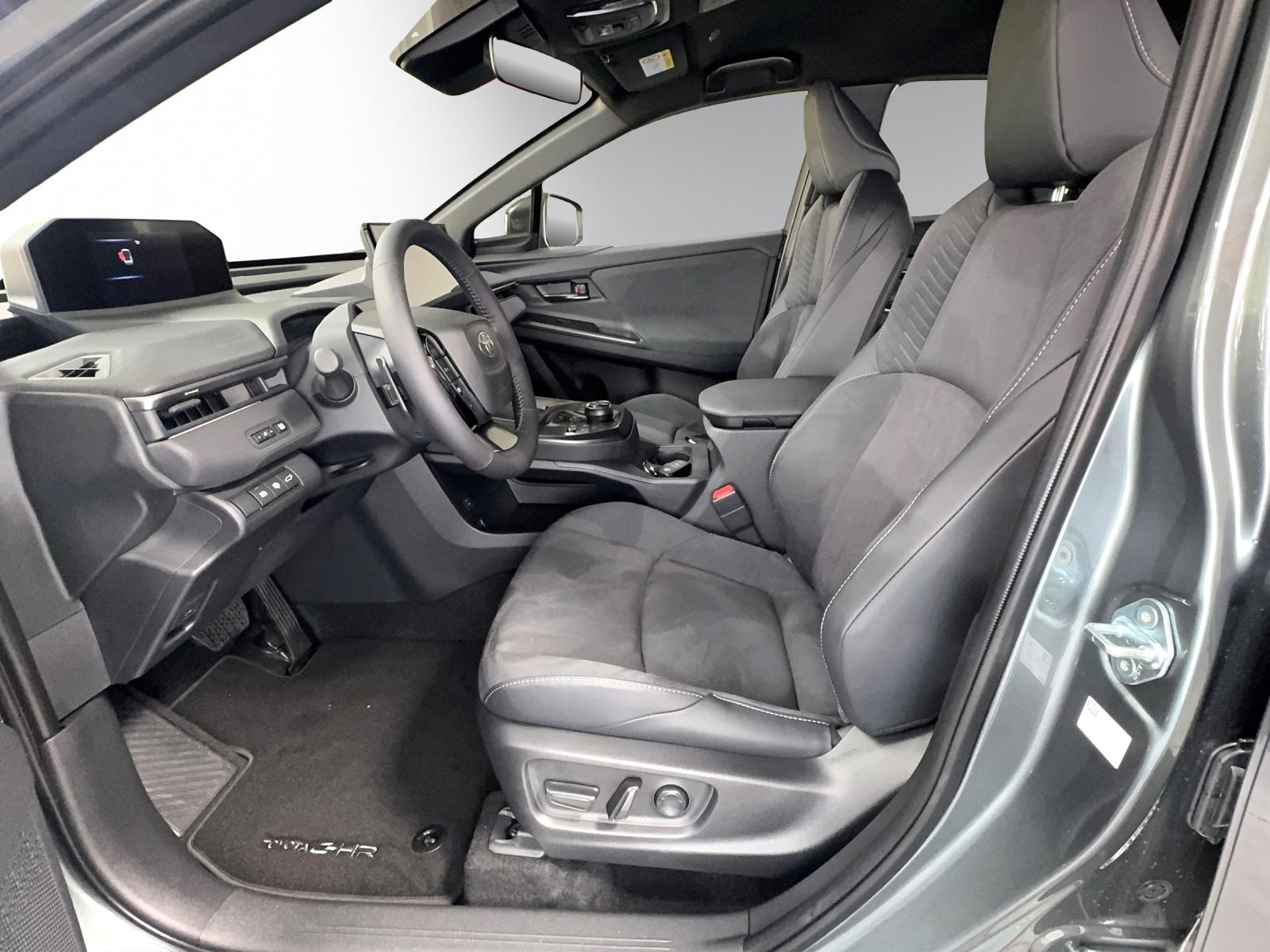 TOYOTA C-HR+ Premium AWD-image-6