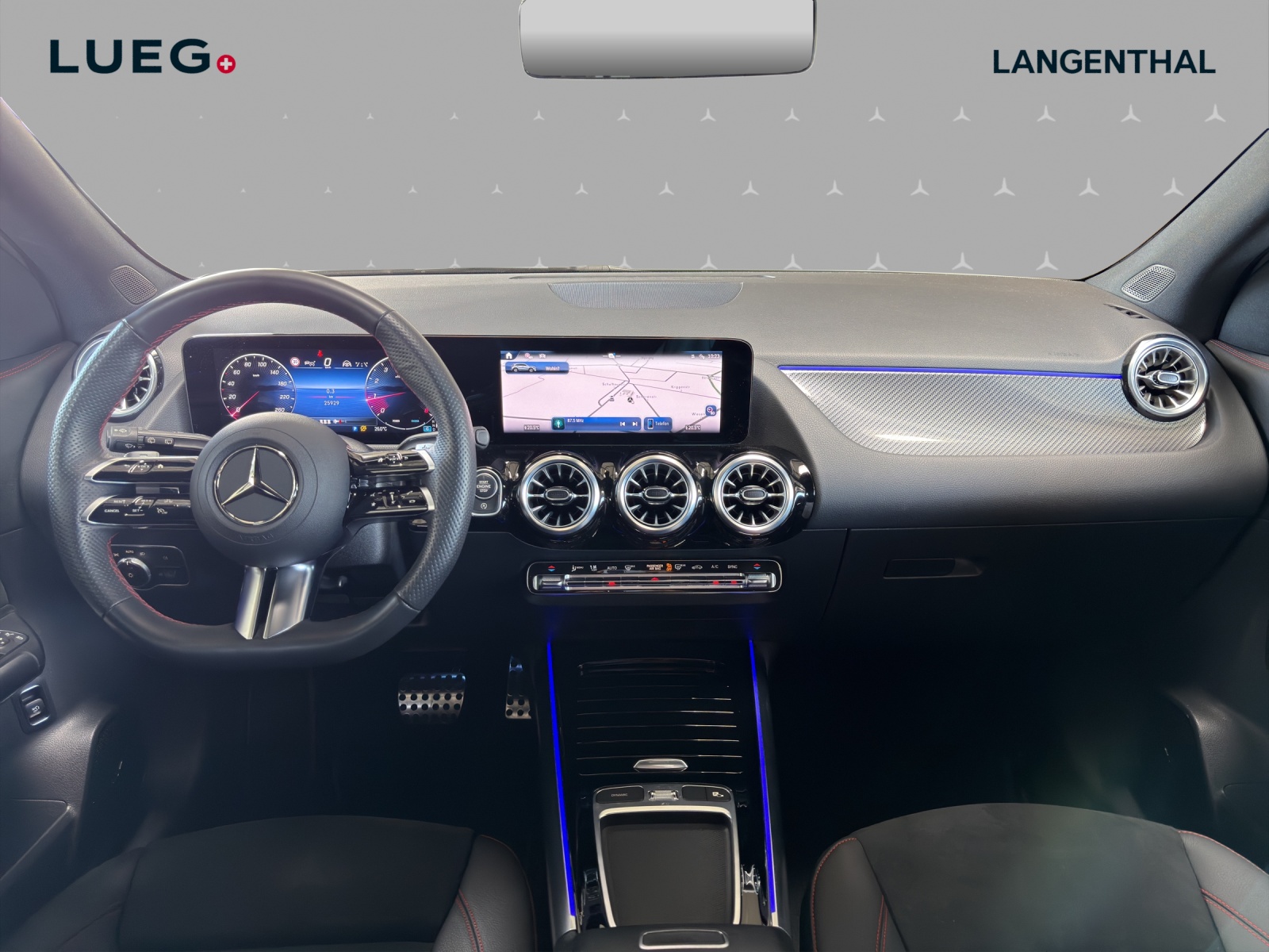 MERCEDES-BENZ GLA 200 7G-DCT-image-10