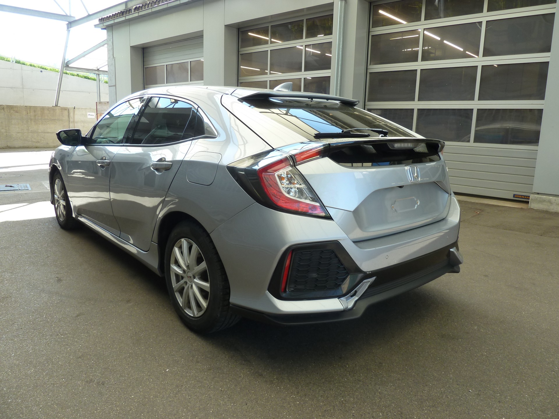HONDA Civic 1.0 VTEC Elegance CVT-showroom-element-3