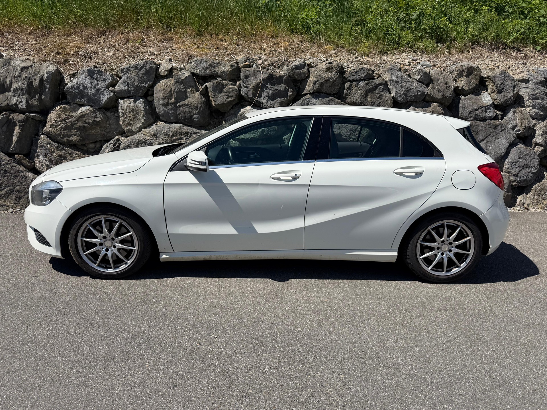 MERCEDES-BENZ A 250 Style 4Matic 7G-DCT-image-2
