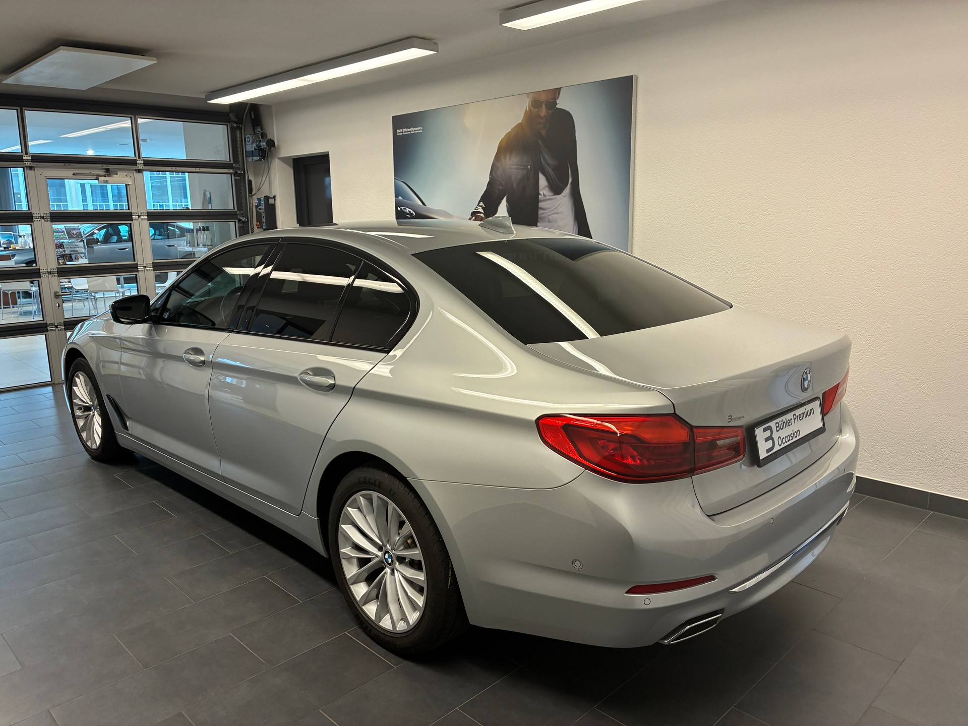 BMW 540i xDrive SAG-image-3