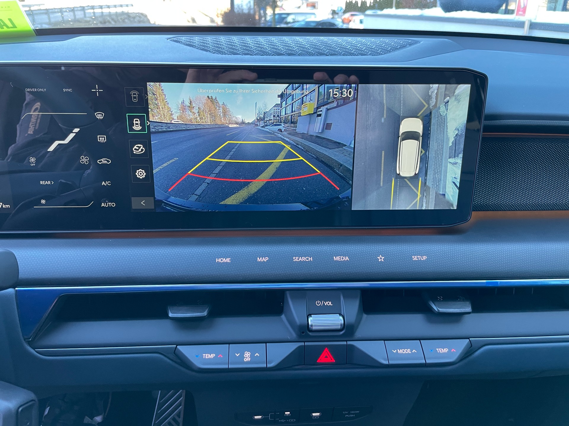KIA EV9 99,8 kWh GT-Line 4x4 mit Panoramadach, 7-Sitzer, Digitale Spiegel-image-29