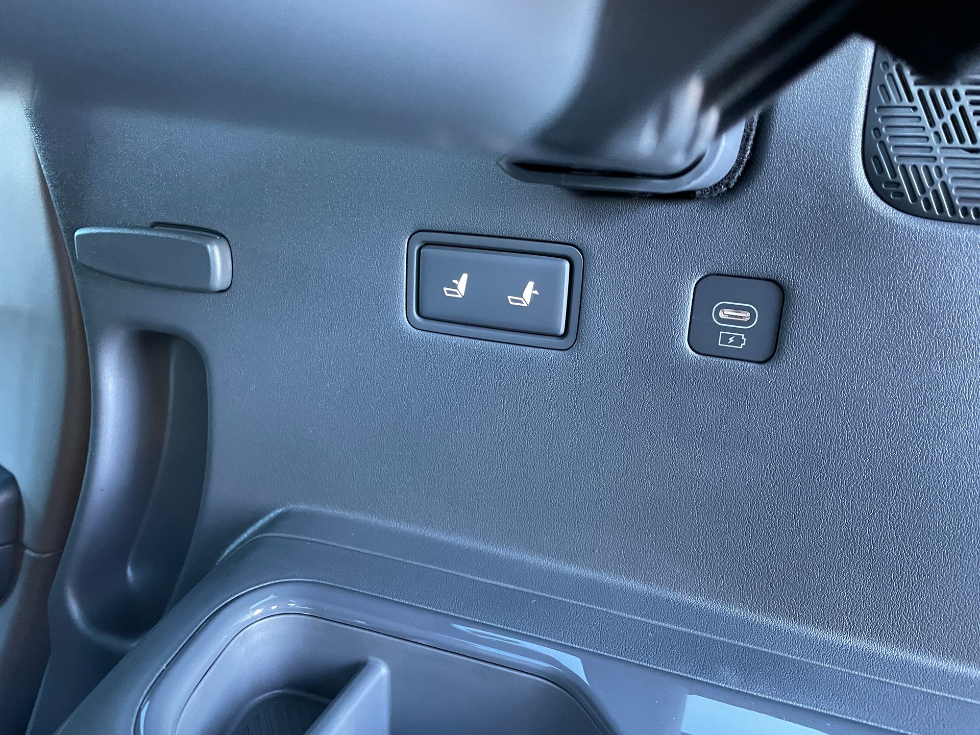 KIA EV9 99,8 kWh GT-Line 4x4 mit Panoramadach, 7-Sitzer, Digitale Spiegel-image-11