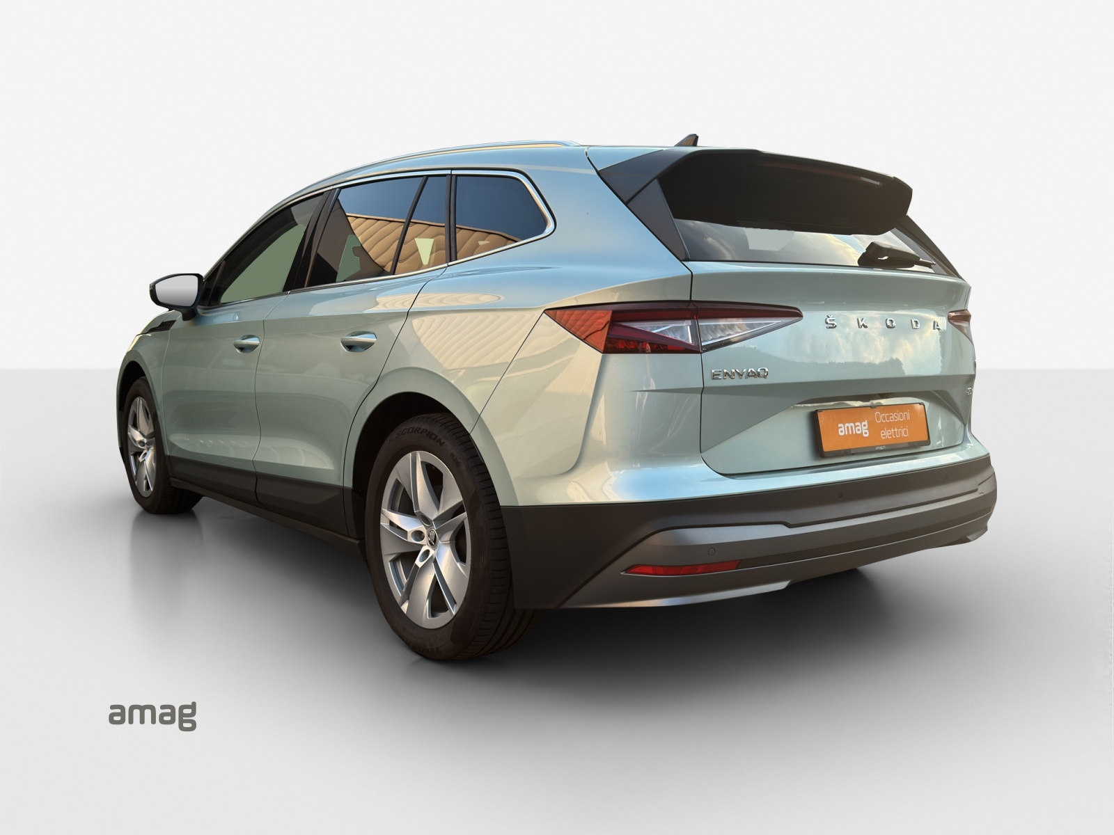SKODA Enyaq iV 80x-showroom-element-3