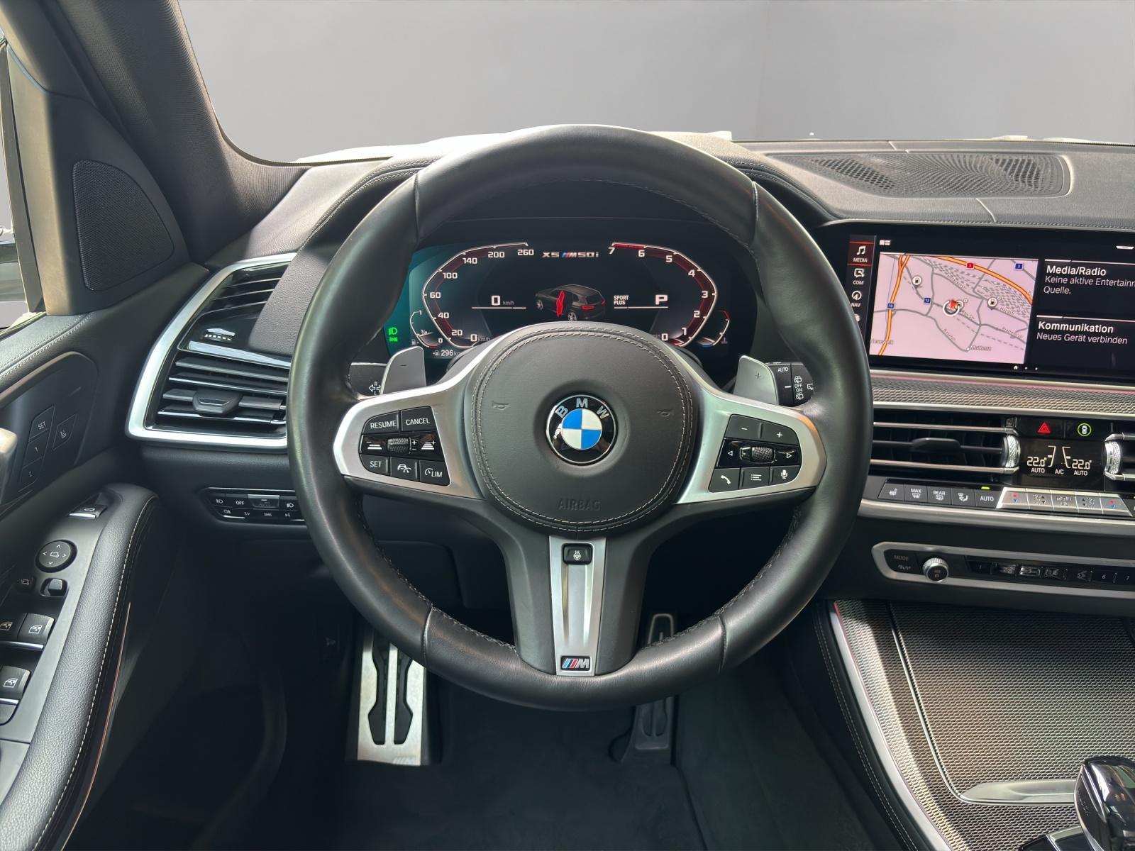 BMW X5 M50i xDrive-image-5