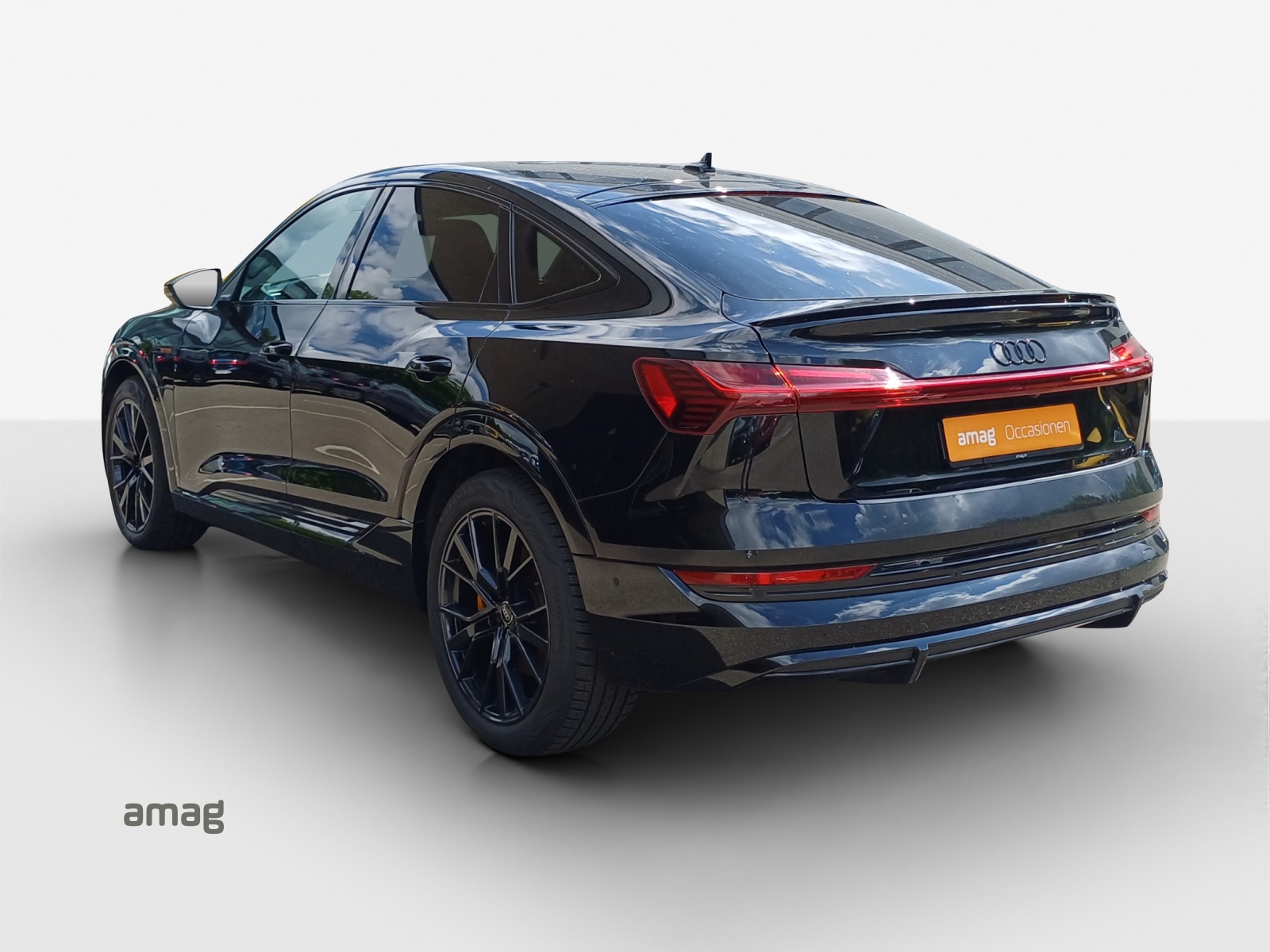 AUDI e-tron 55 Sportback S Line Black Edition quattro-image-2