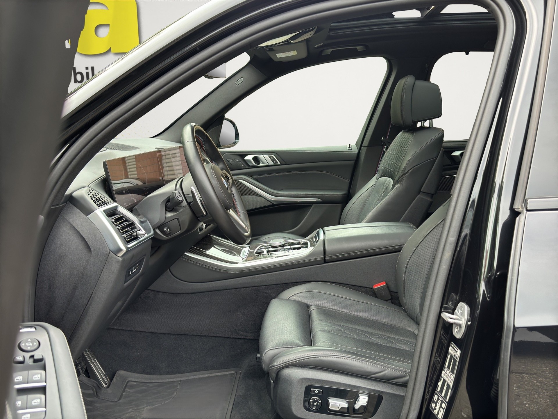 BMW X5 xDrive 48V M60i M Sport Pro (CH) INDIVIDUAL-image-11