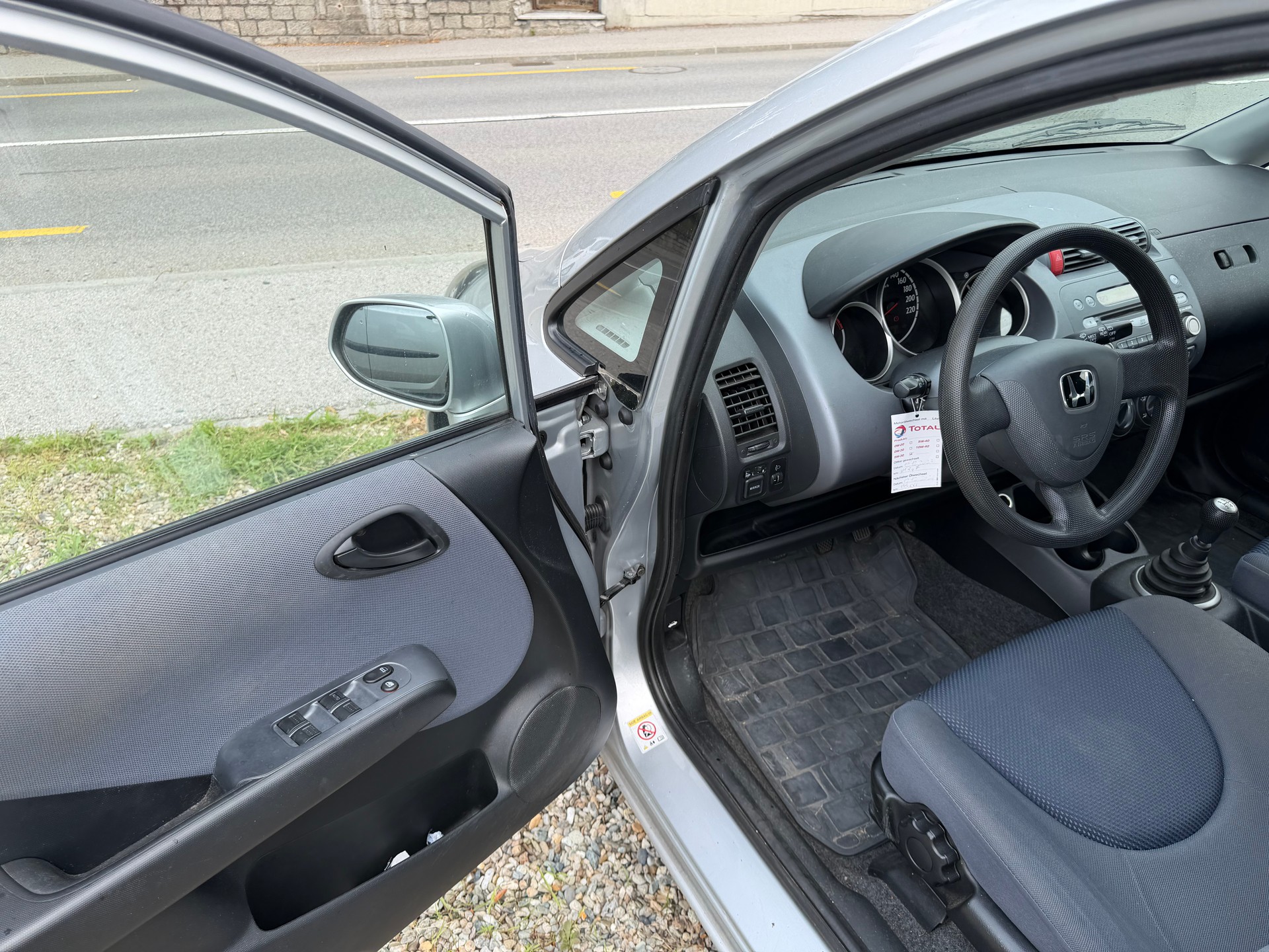 HONDA Jazz 1.4i LS-image-6