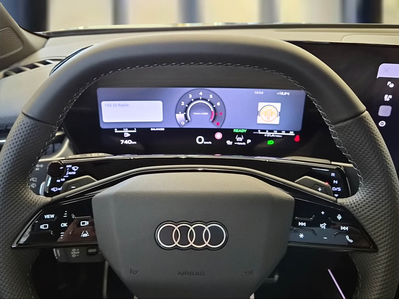 AUDI Q3 SUV 110 kW TFSI S tronic Daytonagrau Perleffekt-image-11
