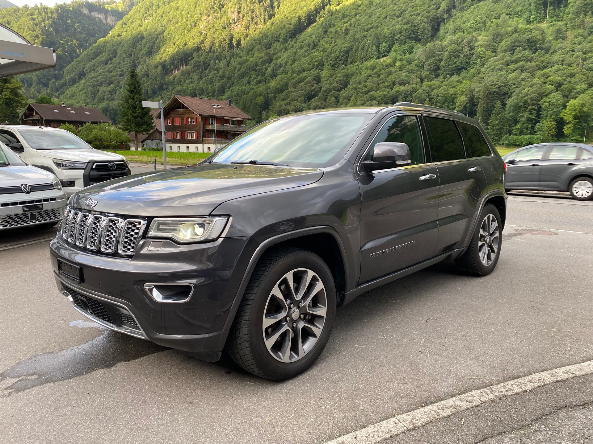 JEEP Grand Cherokee 3.0 CRD Overland Automatic-image-1