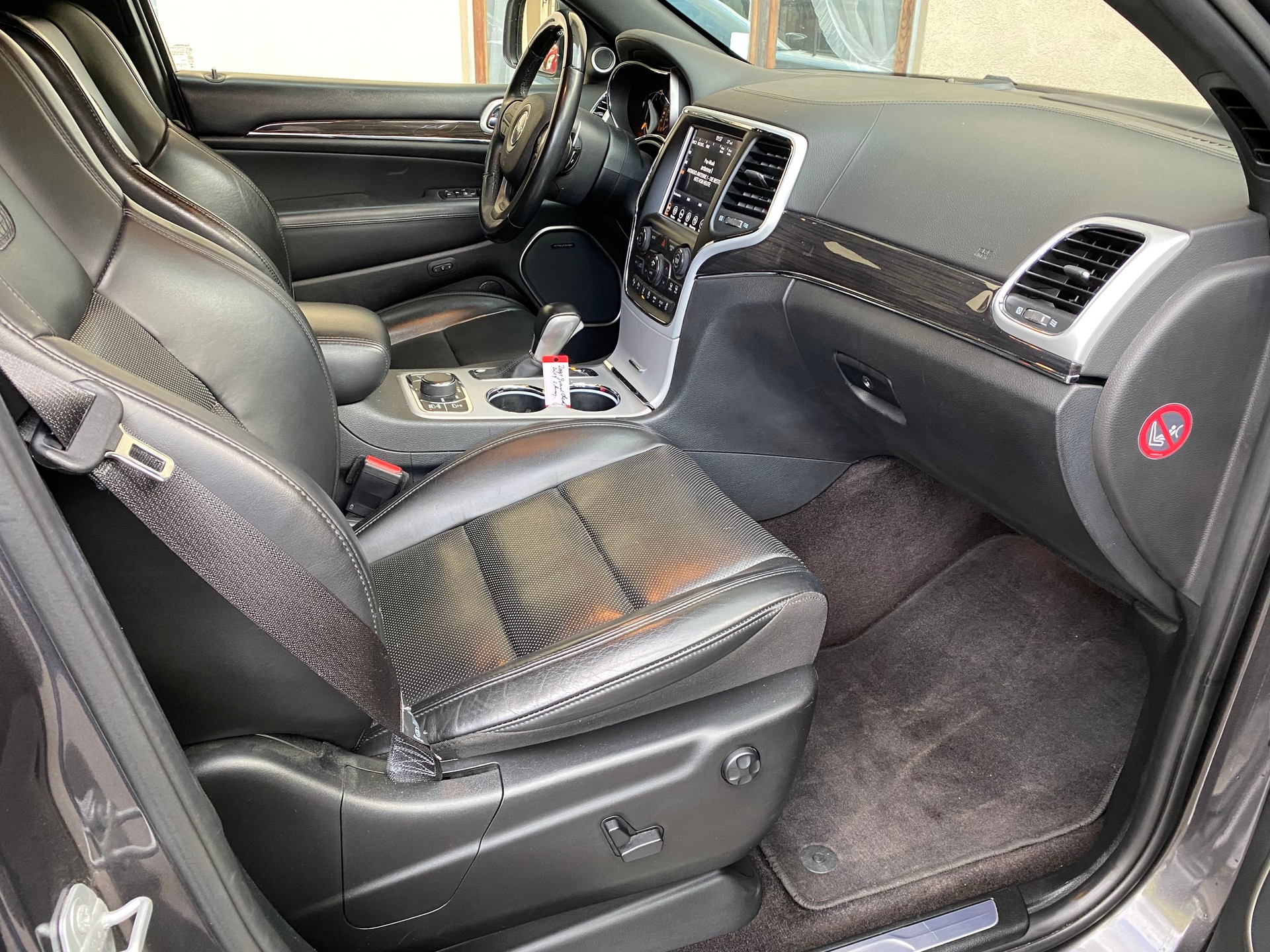 JEEP Grand Cherokee 3.0 CRD Overland Automatic-image-5