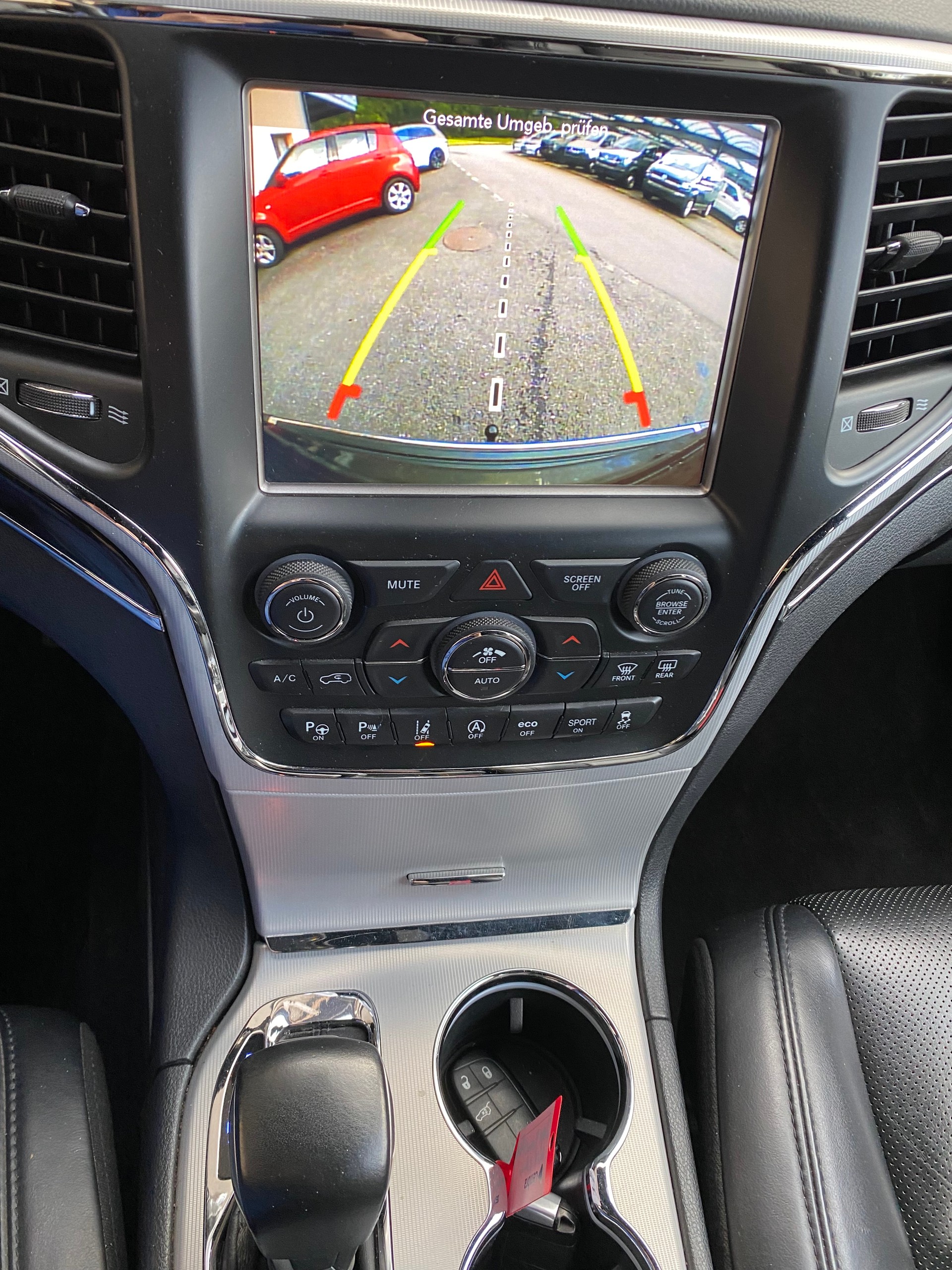 JEEP Grand Cherokee 3.0 CRD Overland Automatic-image-4