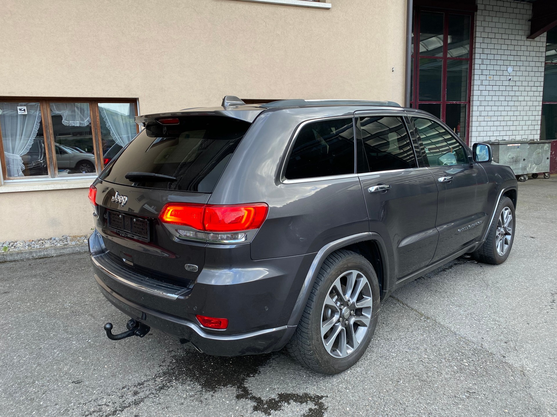 JEEP Grand Cherokee 3.0 CRD Overland Automatic-image-8