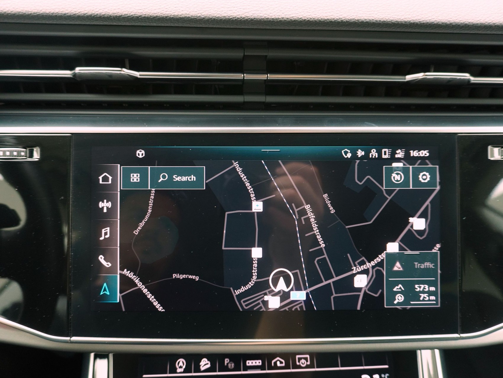 AUDI Q8 50 TDI quattro T-Tronic-image-25
