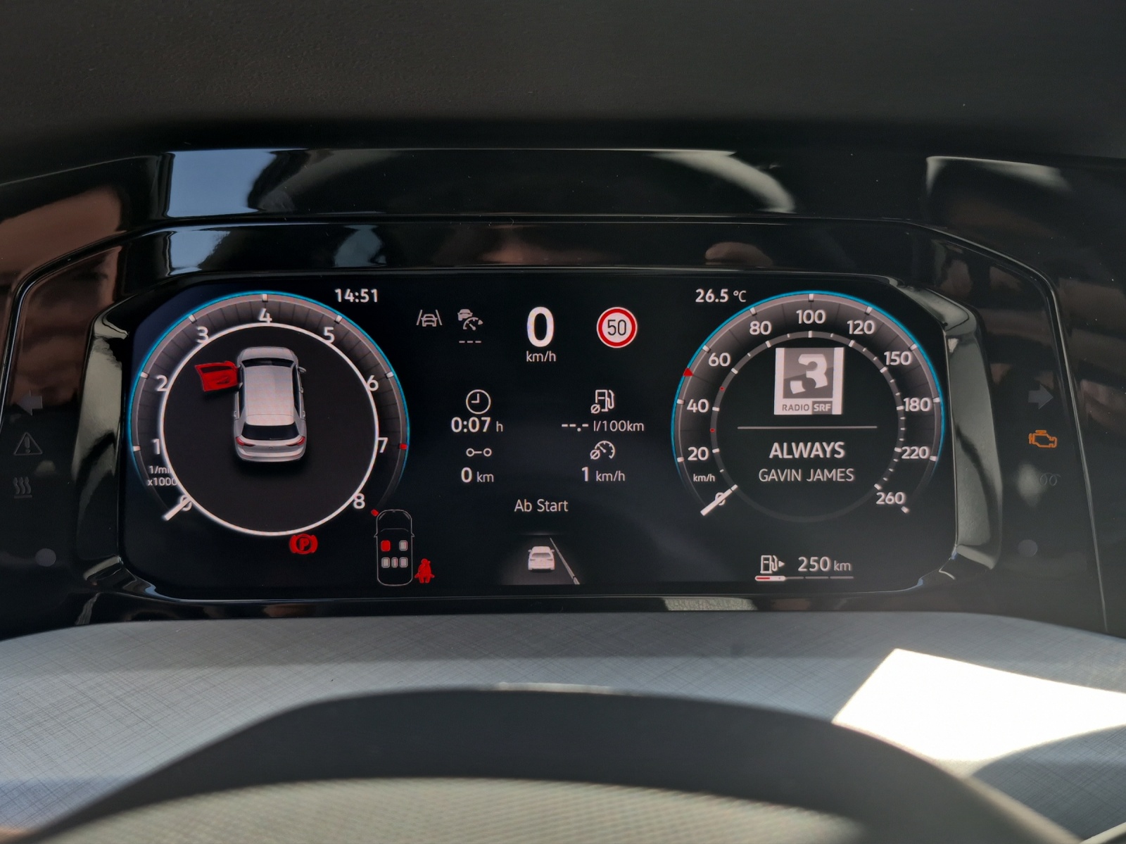 VW Golf 1.5 TSI Basis-image-10