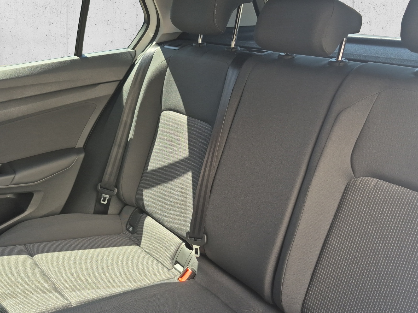 VW Golf 1.5 TSI Basis-image-12