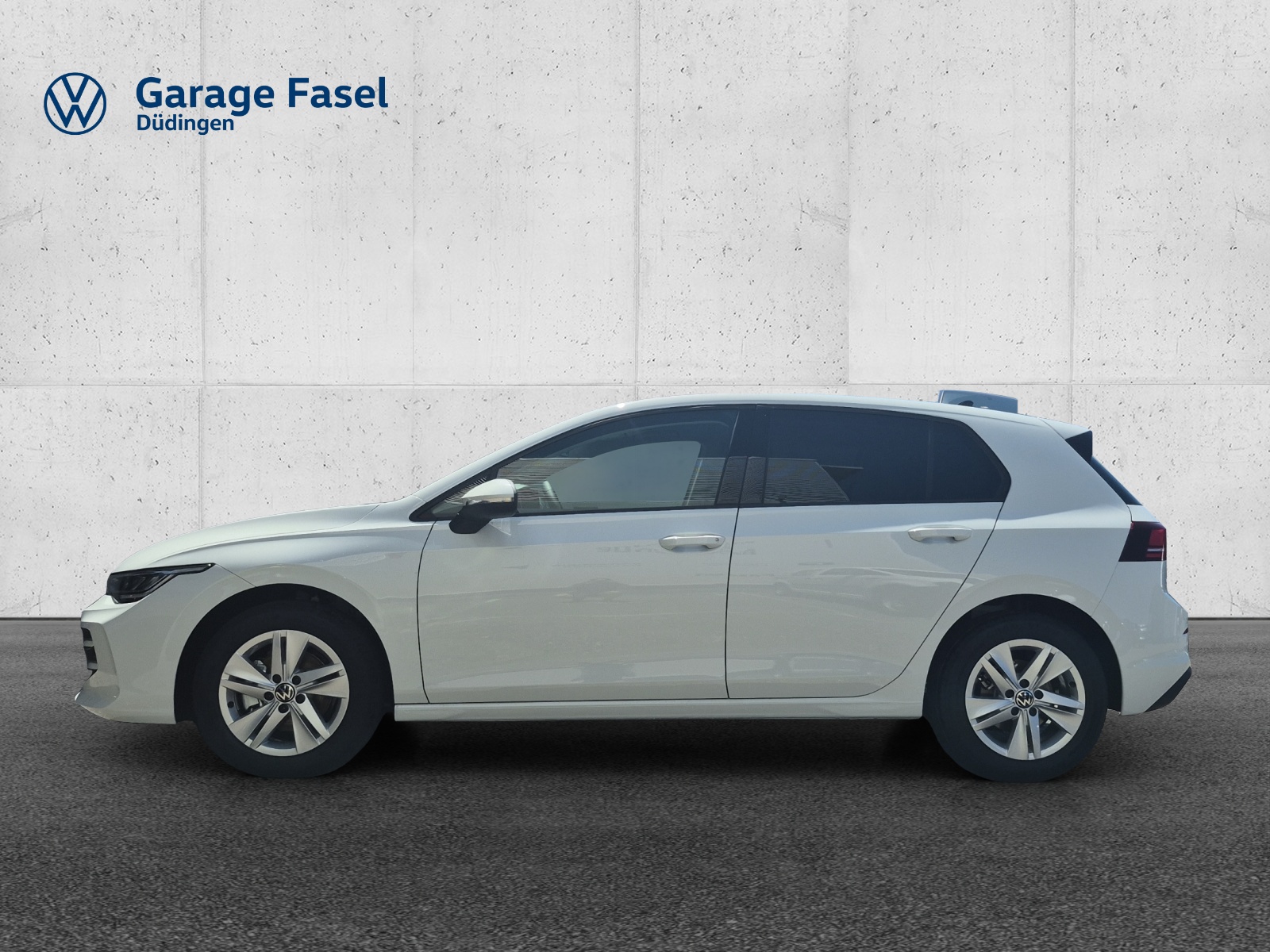 VW Golf 1.5 TSI Basis-image-1