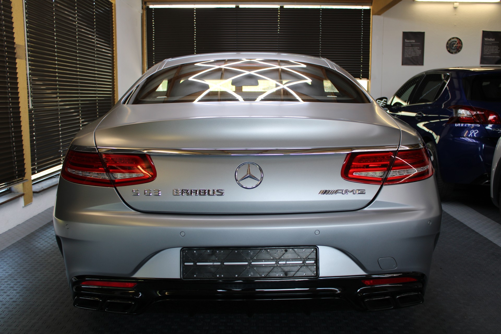 MERCEDES-BENZ S 63 AMG Coupé Brabus 4Matic Speedshift MCT-image-4