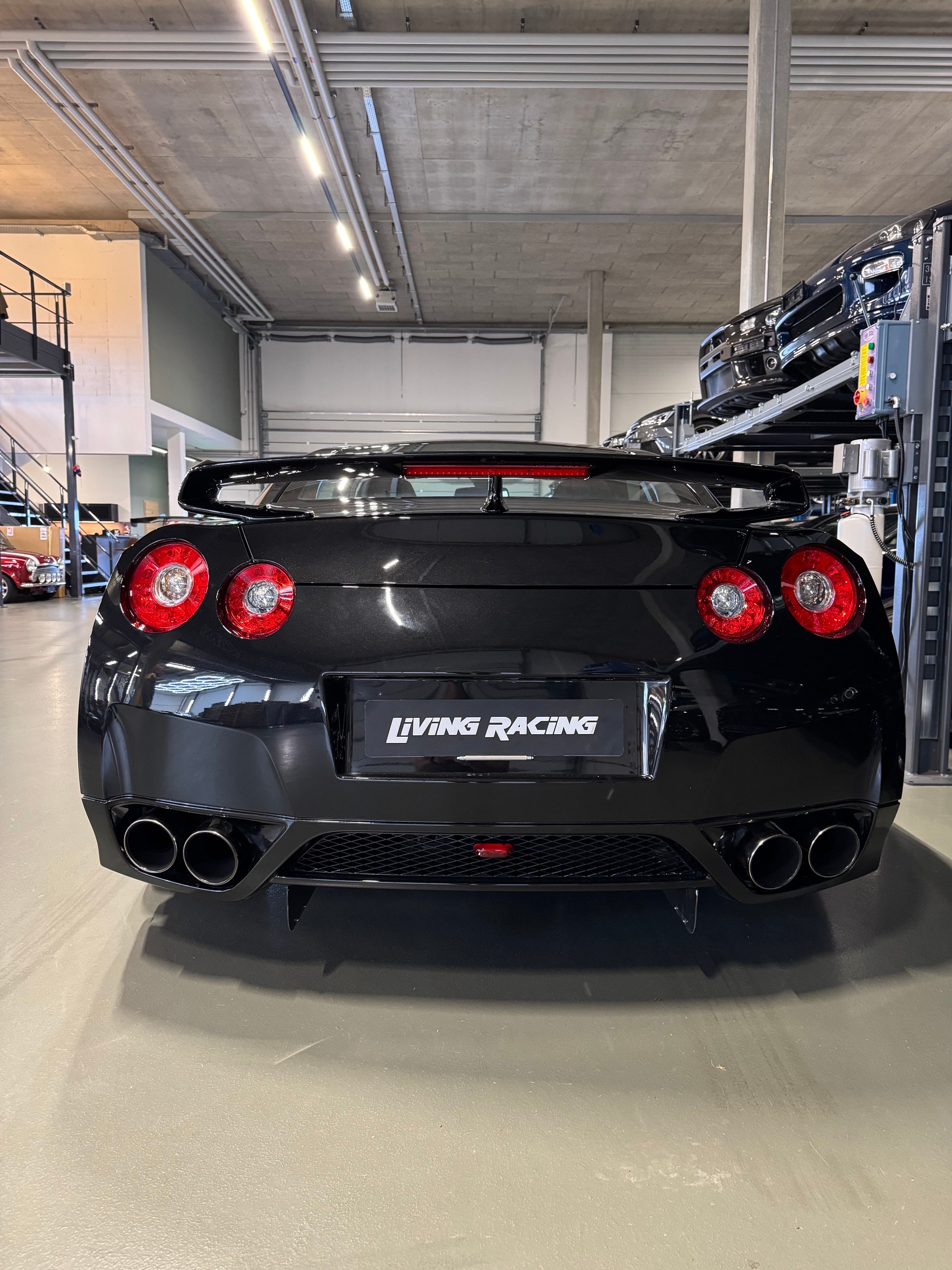 NISSAN GT-R 3.8 V6 Biturbo Black Edition-image-3